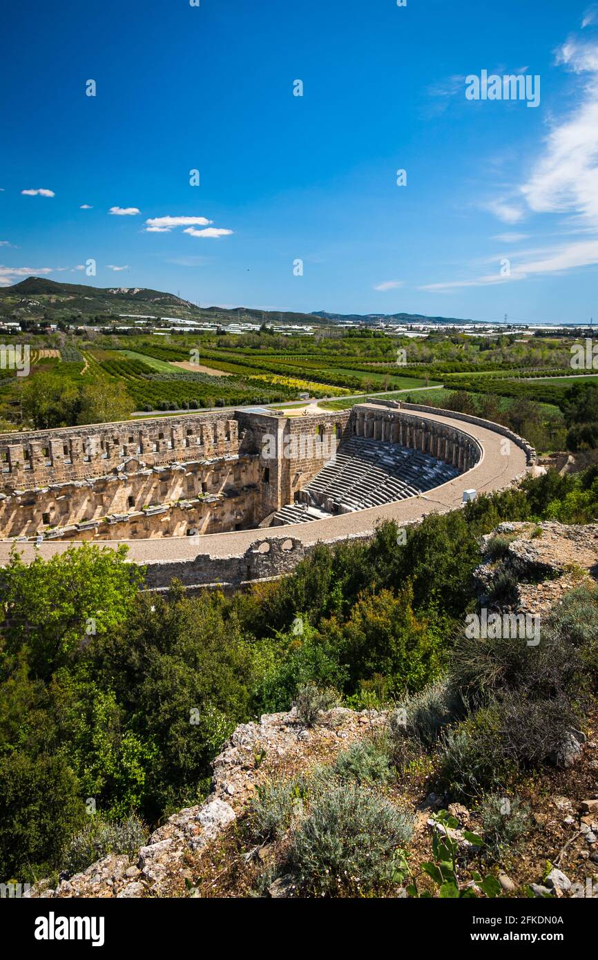 Amphithéâtre romain de la ville antique d'Aspendos près d'Antalya, Turquie. Une ville antique en ruines Banque D'Images