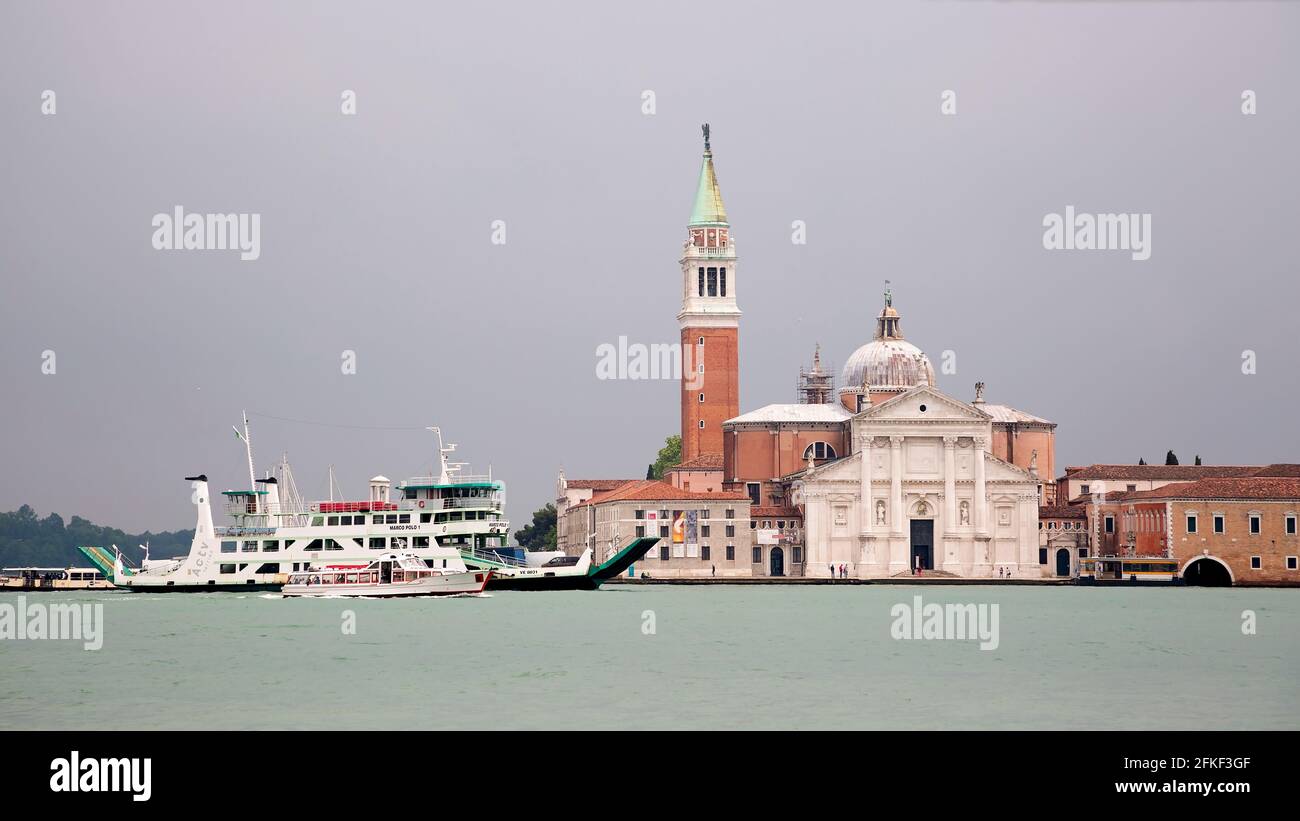 San Giorgio Maggiore par temps humide, Venise Banque D'Images