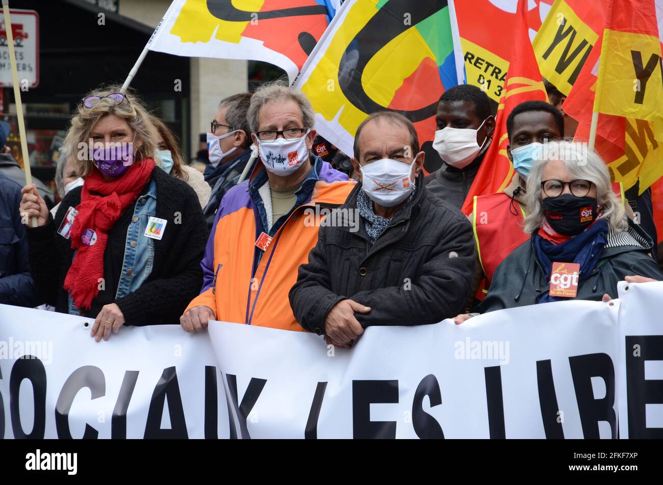 Défilé du jour de mai à Paris, dans un climat de tension dès le début. Blackbocks a entravé le bon déroulement de la marche des syndicats malgré la police Banque D'Images