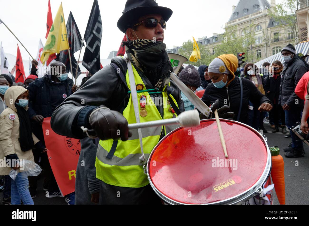 Fichier du 1er mai à Paris Banque D'Images