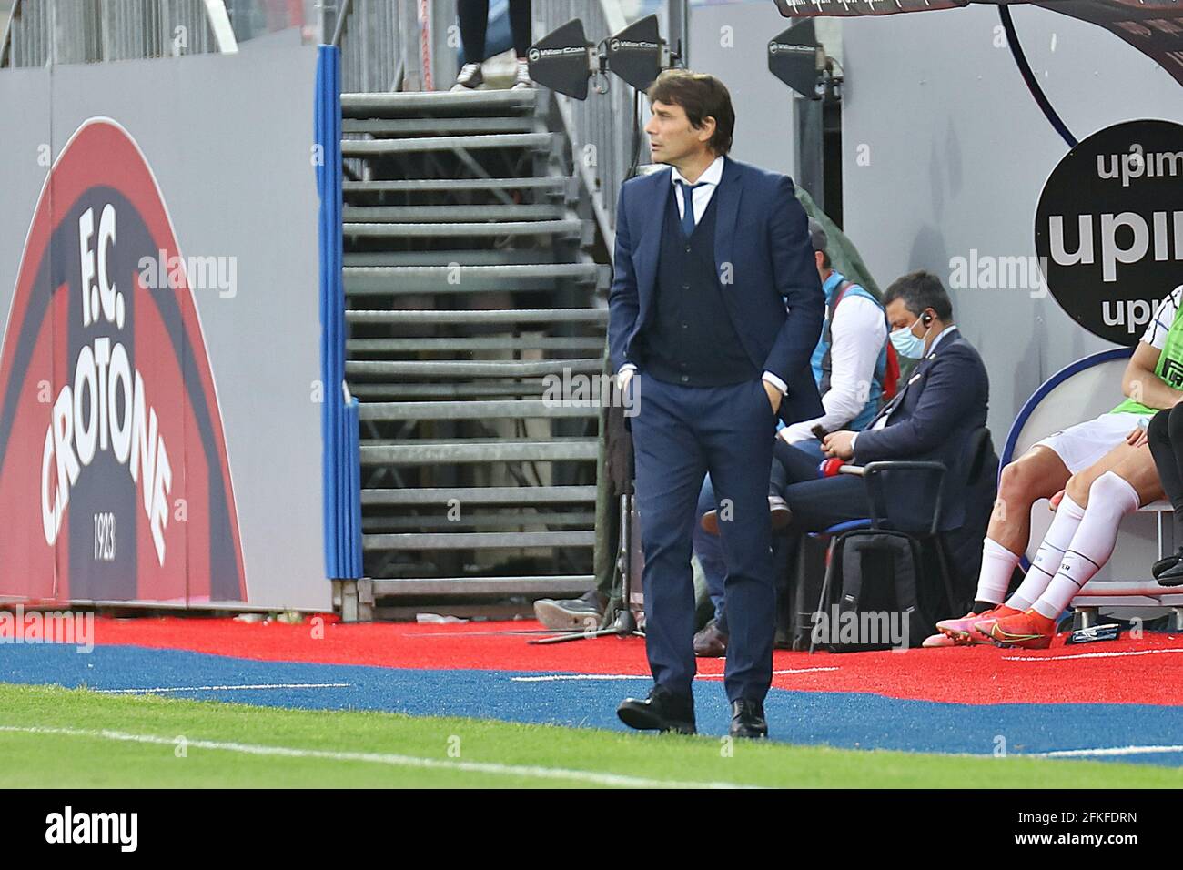 Crotone, Italie. 1er mai 2021. Entraîneur Antonio Conte (FC Inter) pendant FC Crotone vs Inter - FC Internazionale, football italien série A match à Crotone, Italie, mai 01 2021 crédit: Agence de photo indépendante/Alamy Live News Banque D'Images