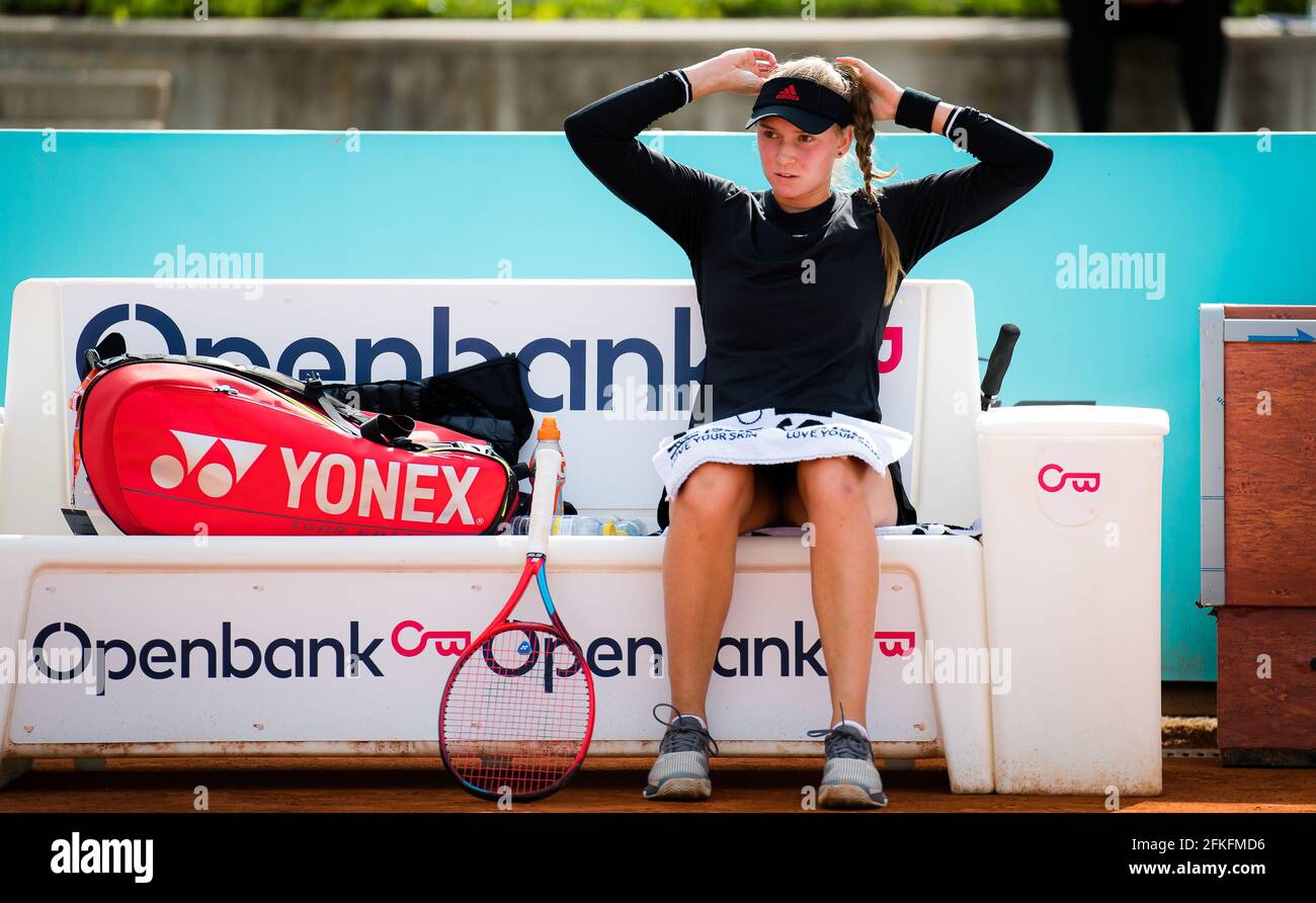 Elena Rybakina du Kazakhstan lors de la première partie de la Mutua Madrid Open 2021, tournoi de tennis Masters 1000 le 30 avril 2021 à la Caja Magica à Madrid, Espagne - photo Rob Prange / Espagne DPPI / DPPI / LiveMedia Banque D'Images