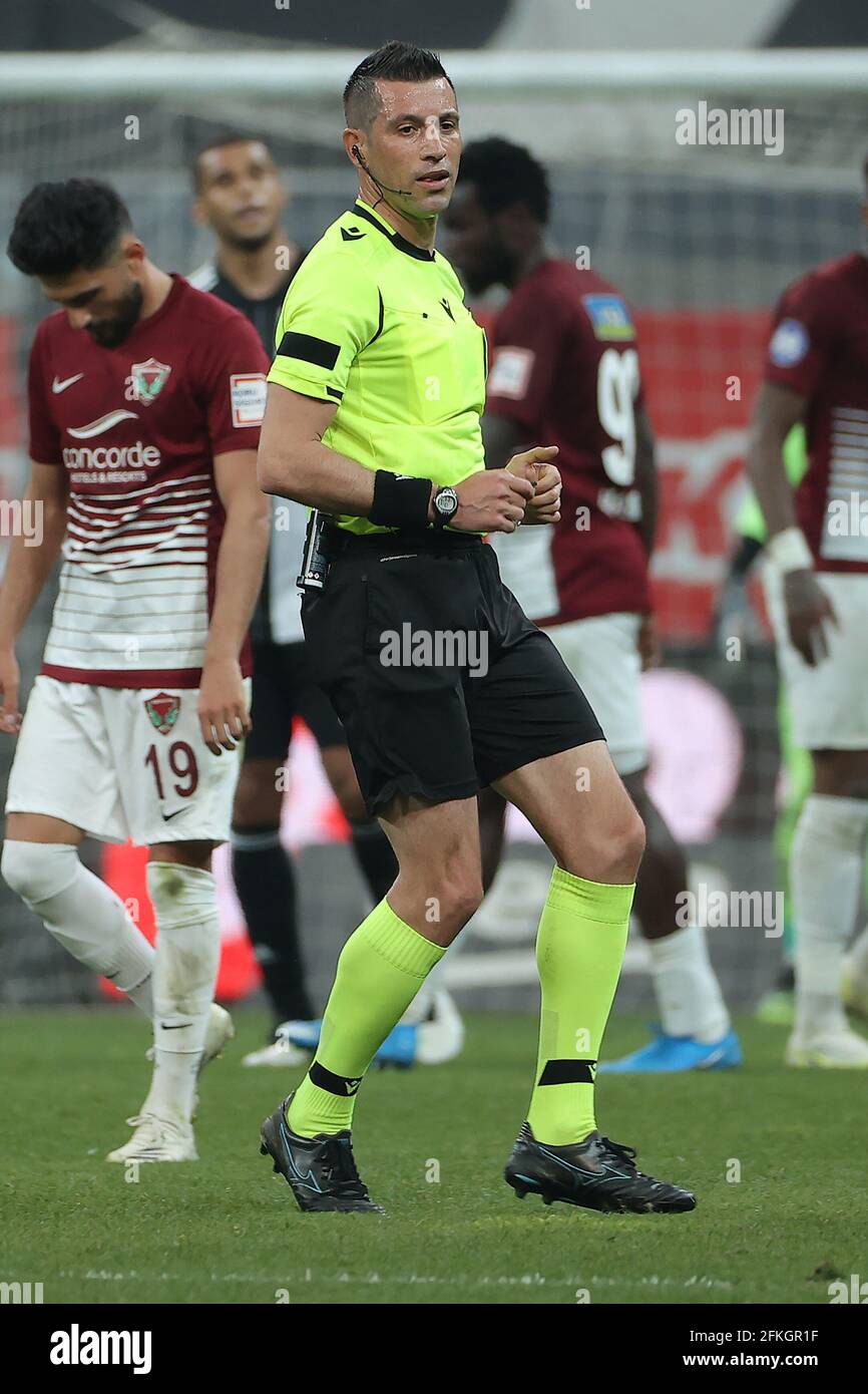 ISTANBOEL, TURQUIE - 1ER MAI : arbitre Ali Palabiyik lors du match SuperLig entre Besiktas et Hatayspor au parc Vodafone le 1er mai 2021 à Istobel, Turquie (photo de Orange Pictures/Orange Pictures) Banque D'Images