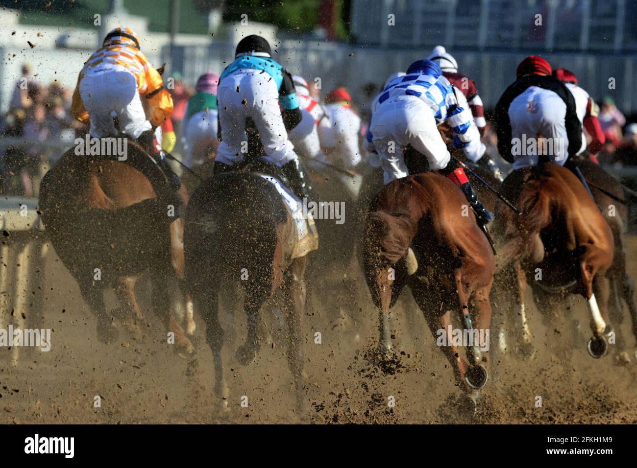 Louisville, États-Unis. 1er mai 2021. Les chevaux effectuent la première étape de la 147e course du Kentucky Derby à Churchill Downs le samedi 1er mai 2021 à Louisville, Kentucky. Photo de John Sommers II/UPI crédit: UPI/Alay Live News Banque D'Images