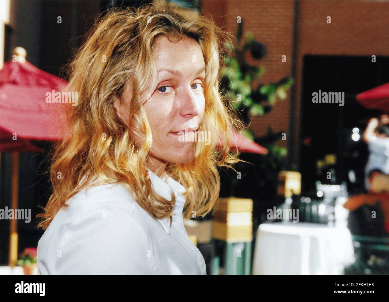 26 avril 2021 - Frances McDormand remporte son troisième Oscar de la meilleure actrice pour ''Nomadland'' aux 93e Academy Awards. Photo du fichier : TIFF 2002, Toronto, Ontario, Canada. (Image de crédit : © Brent Perniac/AdMedia via ZUMA Wire) Banque D'Images 26 avril 2021 - Frances McDormand remporte son troisième Oscar de la meilleure actrice pour ''Nomadland'' aux 93e Academy Awards. Photo du fichier : TIFF 2002, Toronto, Ontario, Canada. (Image de crédit : © Brent Perniac/AdMedia via ZUMA Wire) Banque D'Images