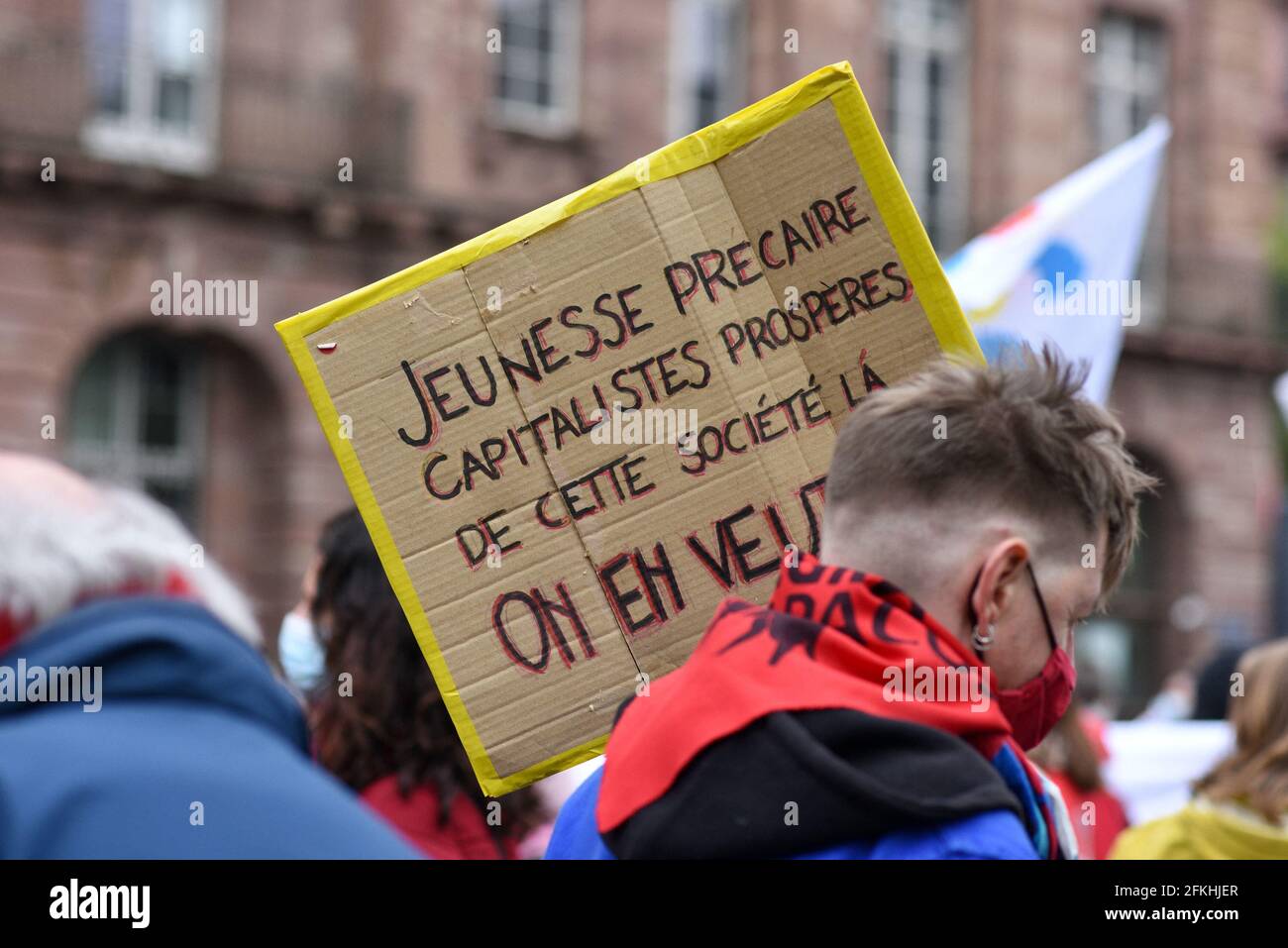 La France, le 1er mai 2021, défilé traditionnel du 1er mai, fête du travail, rassembla différents mouvements et l'inter-Union. 1er mai 2021, à Strasbourg Nord-est de la France. Photo de Nicolas Roses/ABACAPRESS.COM Banque D'Images