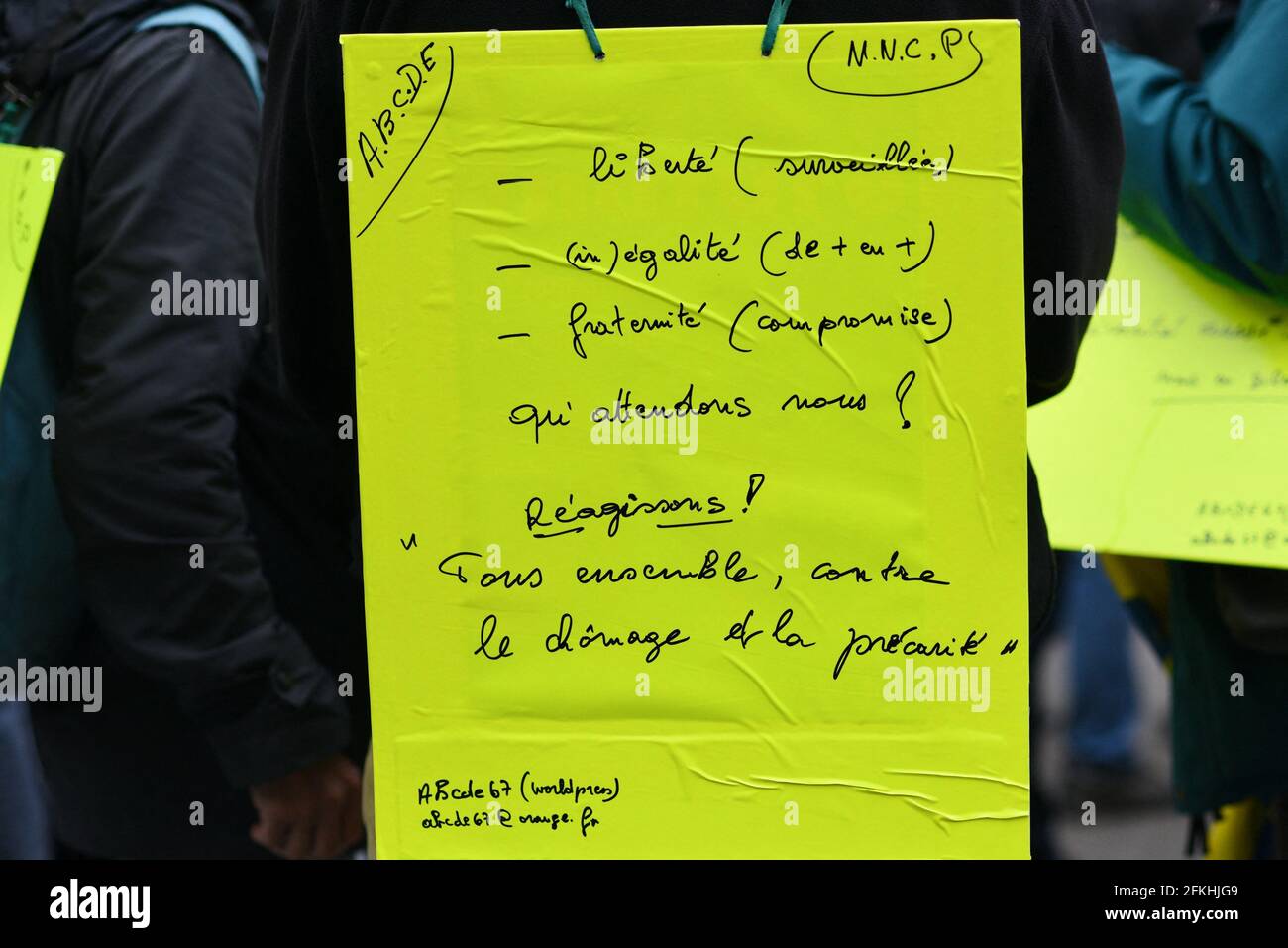 La France, le 1er mai 2021, défilé traditionnel du 1er mai, fête du travail, rassembla différents mouvements et l'inter-Union. 1er mai 2021, à Strasbourg Nord-est de la France. Photo de Nicolas Roses/ABACAPRESS.COM Banque D'Images
