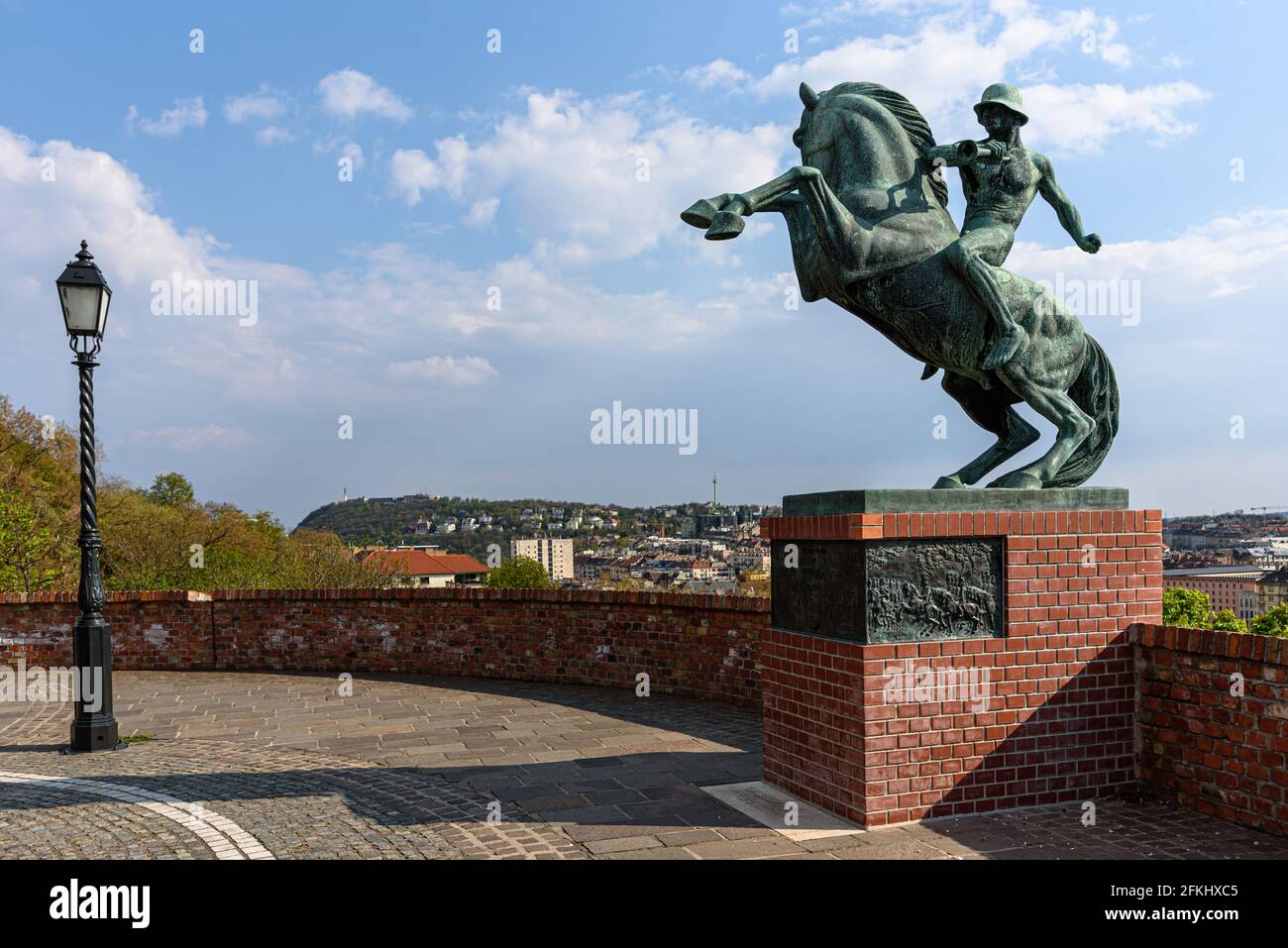 Un mémorial équestre de la première Guerre mondiale commémorant le deuxième régiment d'hussards de Transylvanie dans le quartier du château de Buda Banque D'Images