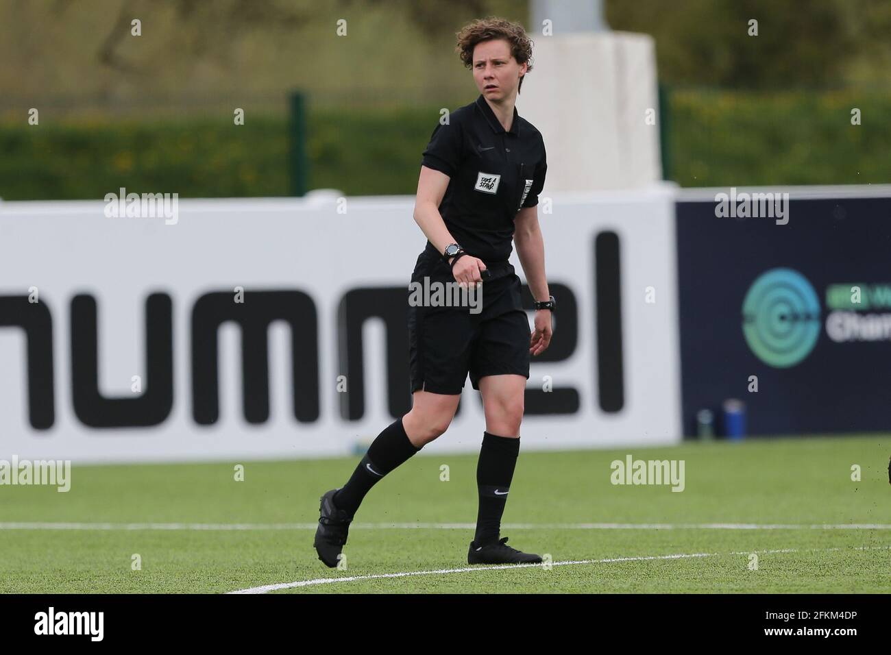 DURHAM, ROYAUME-UNI. 2E MAI Referee Stacey Fullicks lors du match de championnat féminin de la FA entre Durham Women FC et Coventry United au château de Maiden, à Durham City, le dimanche 2 mai 2021. (Credit: Mark Fletcher | MI News) Credit: MI News & Sport /Alay Live News Banque D'Images