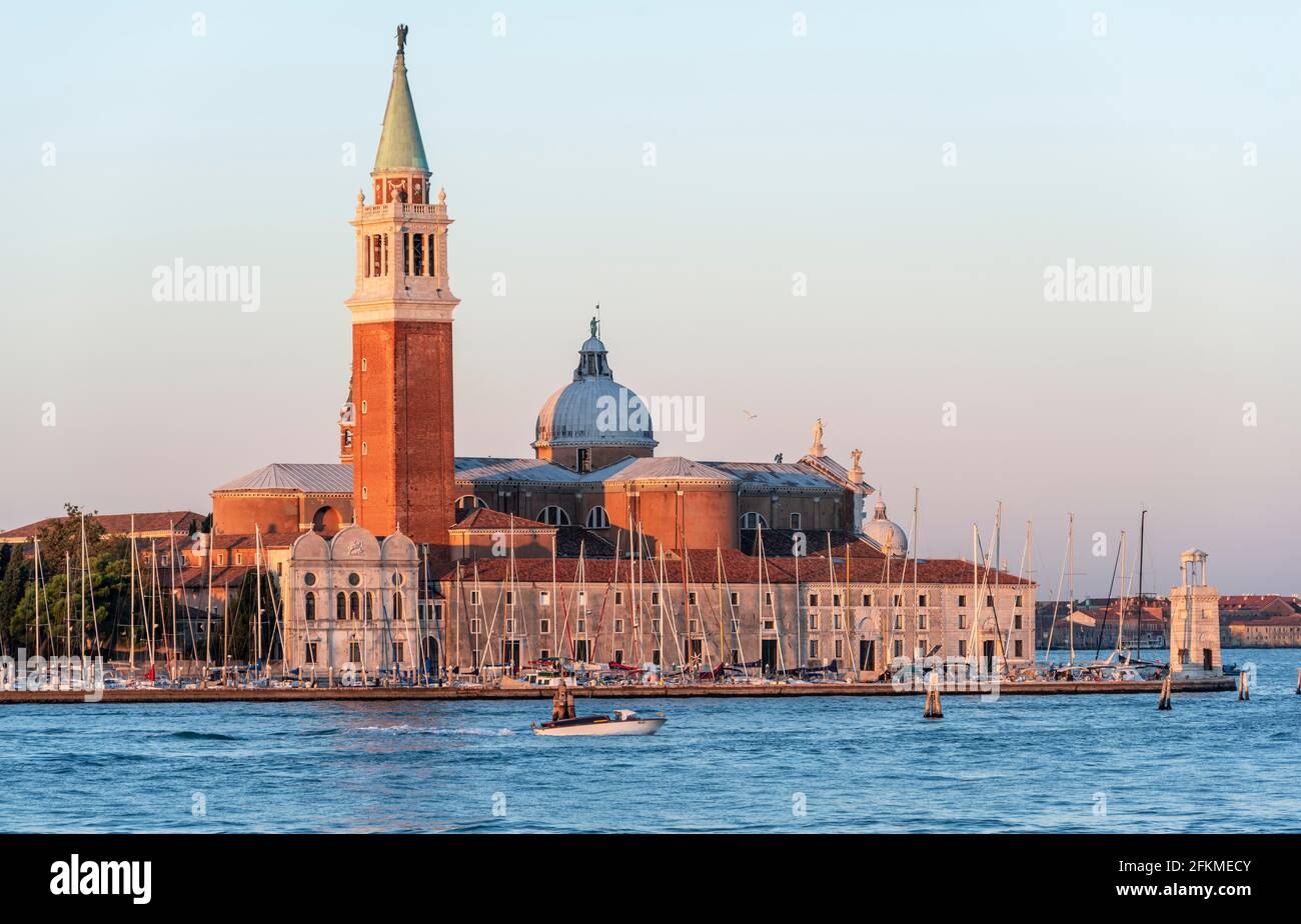 Île avec monastère San Giorgio Maggiore, quartier de San Marco, Venise, Vénétie, Italie Banque D'Images