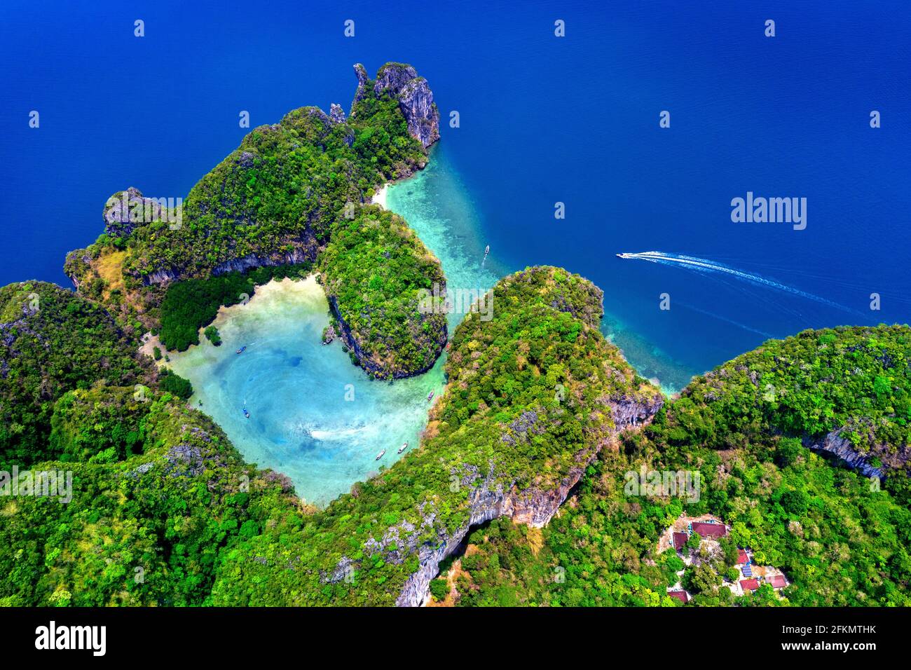 Vue aérienne de l'île de Koh Hong à Krabi, Thaïlande. Banque D'Images