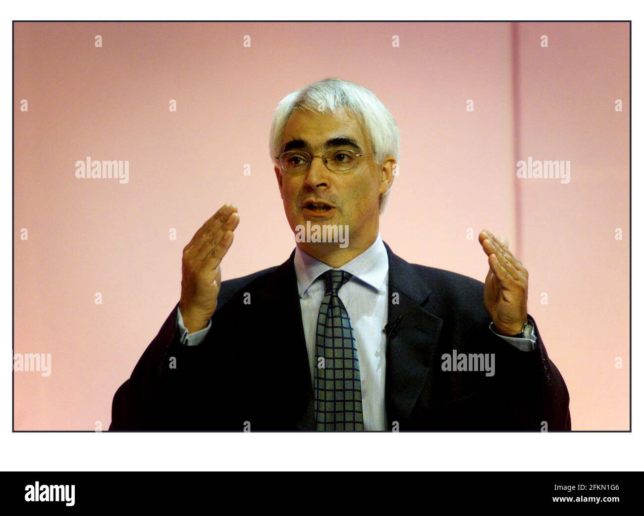Le député d'Alastair Darling s'adonne à la Conférence du travail sur les pensions, qui s'est tenue en octobre 2000 Banque D'Images