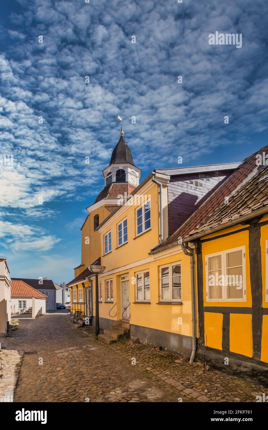 Tour Bell dans les vieilles rues de Faaborg, Danemark Banque D'Images