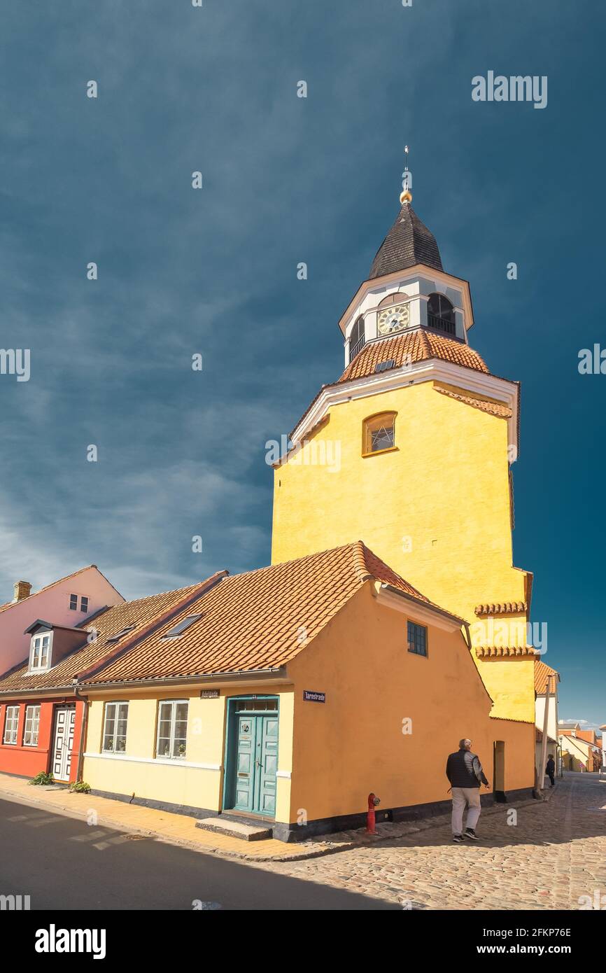 Tour Bell dans les vieilles rues de Faaborg, Danemark Banque D'Images