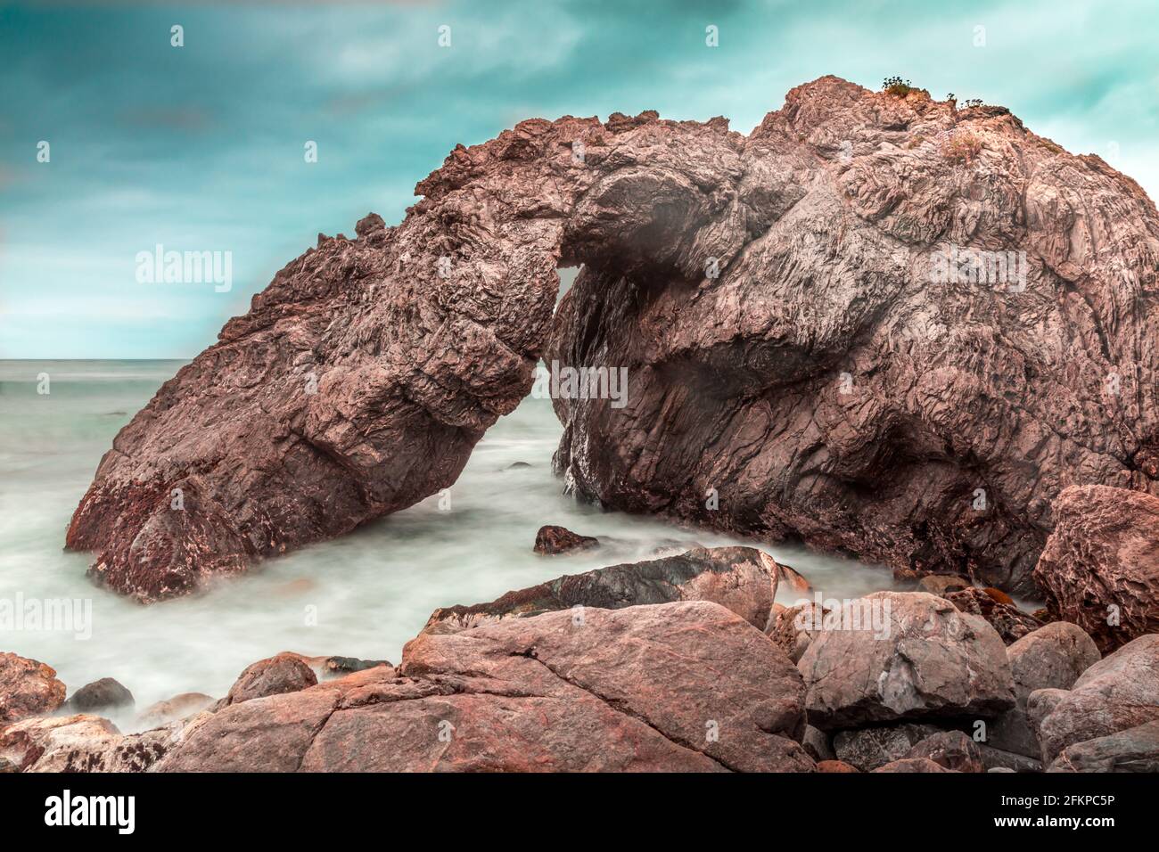 Arche naturelle sur la côte de Big sur, Californie Banque D'Images