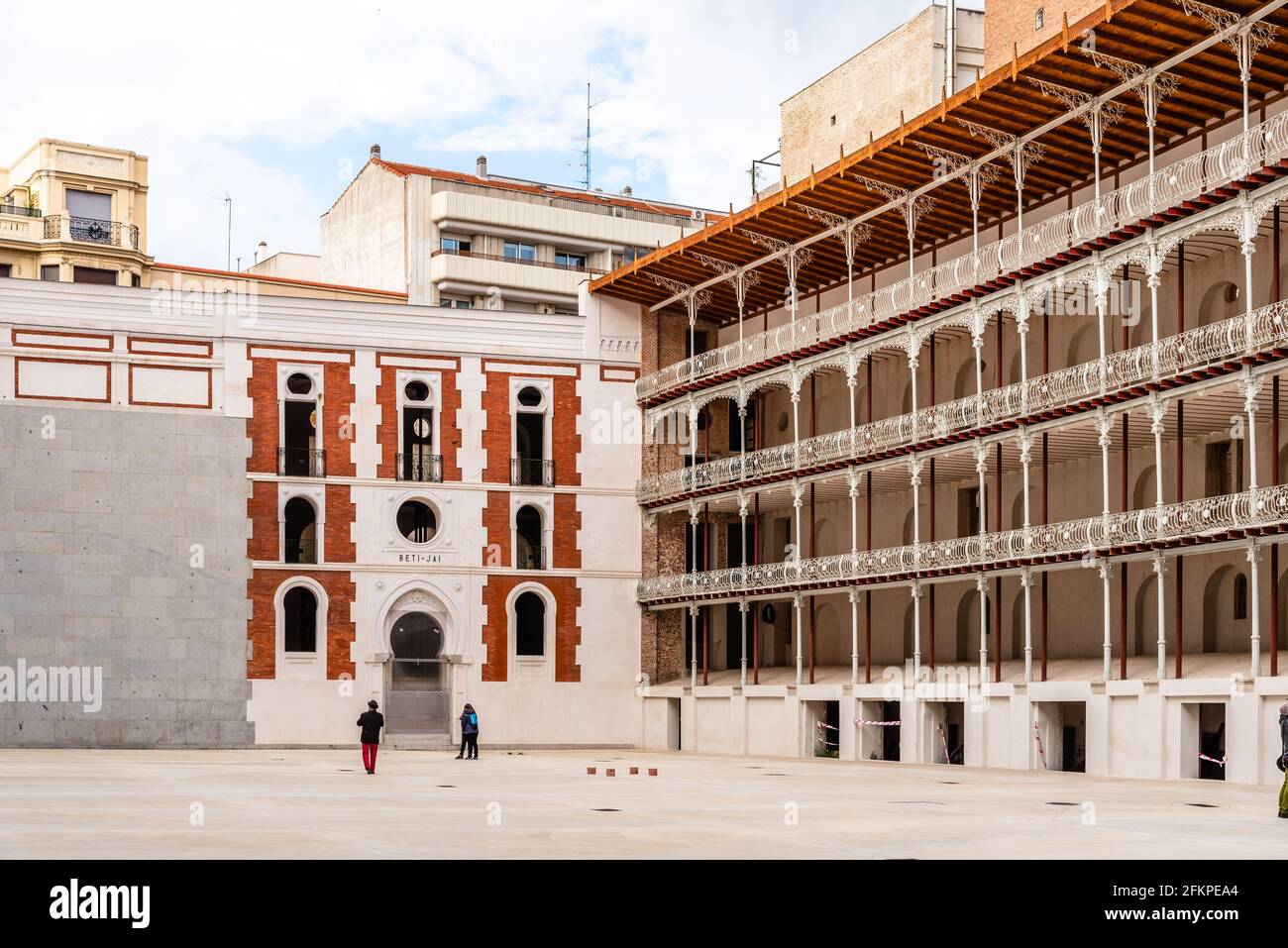 Madrid, Espagne. La façade de Beti Jai à Madrid. C'est un lieu sportif de style néo-Mudejar, le dernier fronton basque de pelota survivant à Madrid Banque D'Images