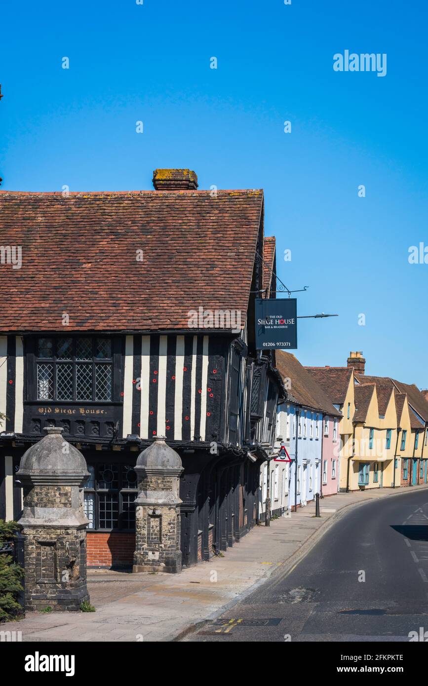 Vue sur l'ancien siège de Colchester, un bâtiment C16 présentant encore des trous de balle dans ses poutres depuis le siège de Colchester (1648), Essex, Royaume-Uni Banque D'Images