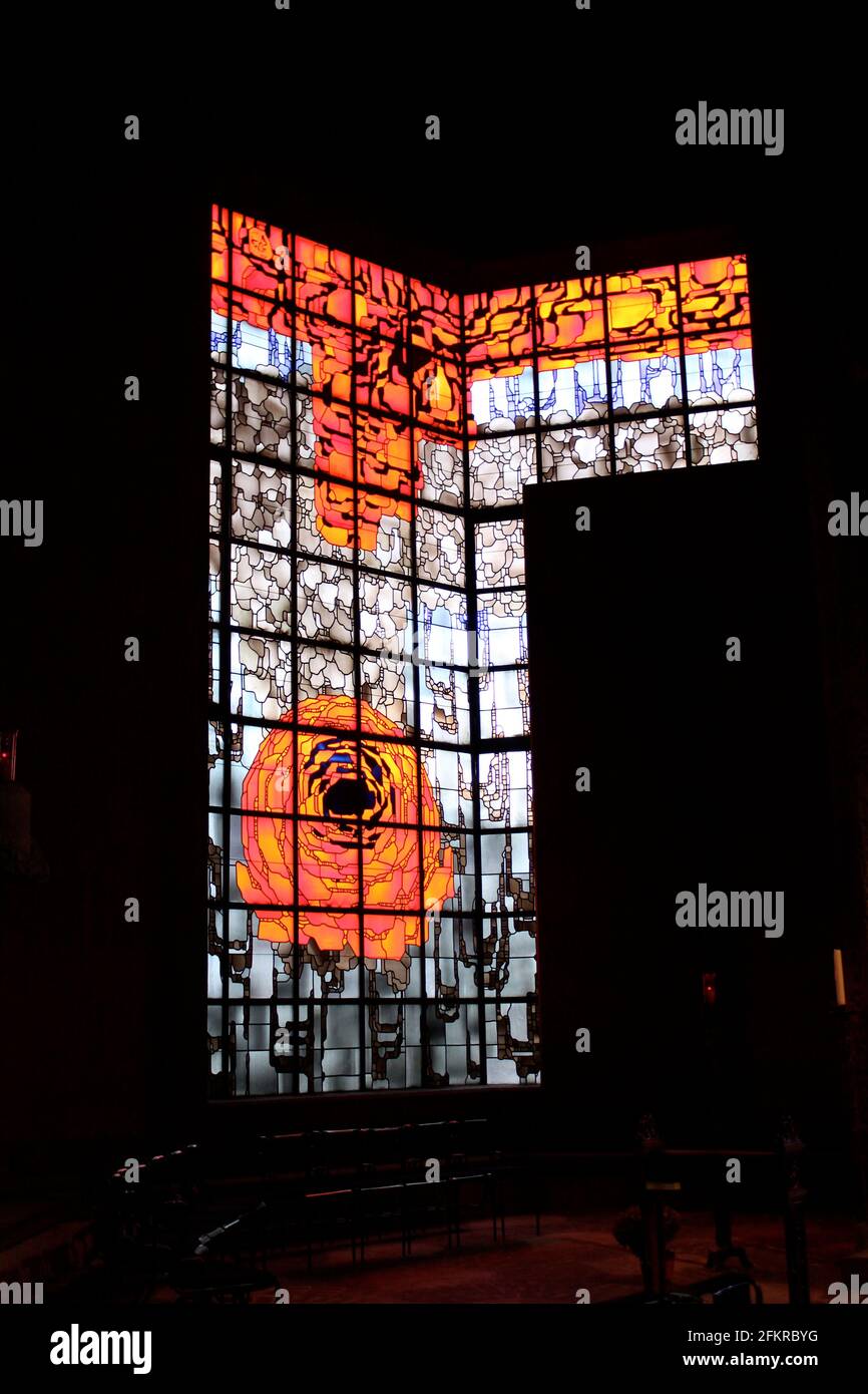 Maria, Königin des Friedens, église de pèlerinage à Neviges, Allemagne. Béton. Moderne. Étrange Banque D'Images
