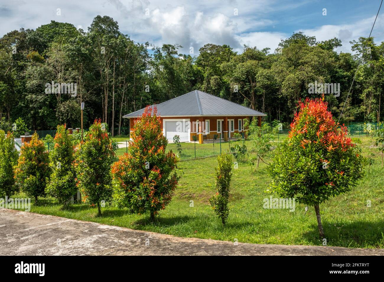 Bungalow à Kampung SIngai, Bau, Sarawak, Malaisie orientale Banque D'Images