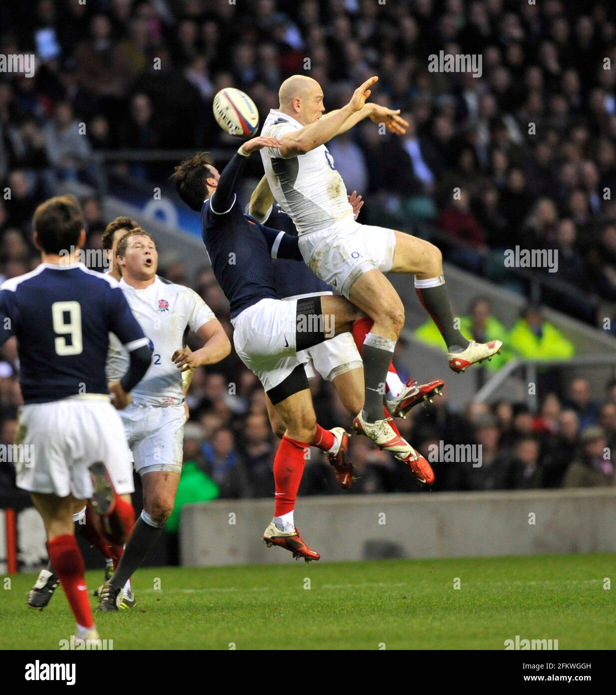 SIX NATIONS ANGLETERRE V FRANCE À TWICKENHAM MIKE TINDALL. 26/2/2011. PHOTO DAVID ASHDOWN Banque D'Images