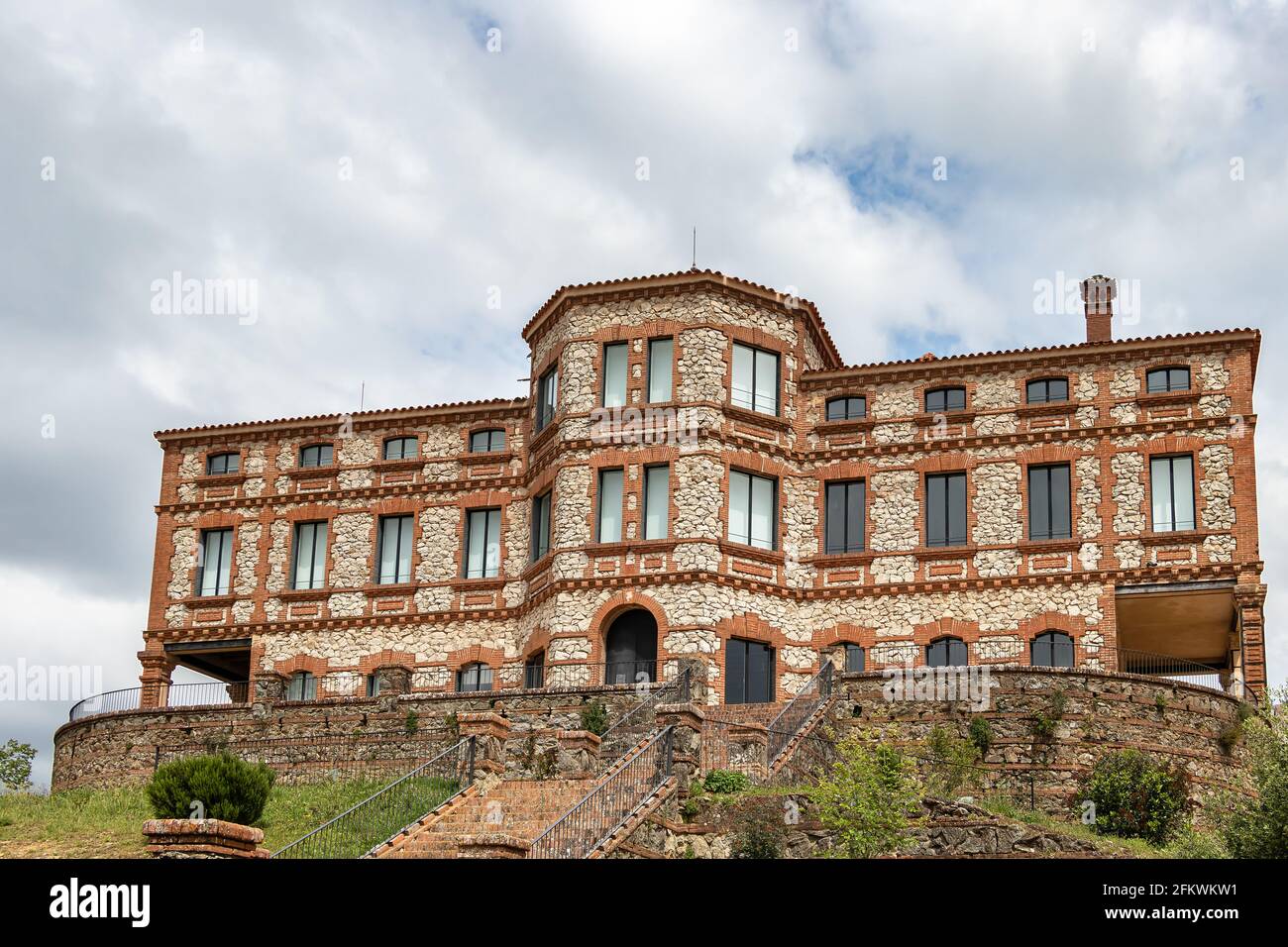 Club de tir de pigeon de Jabugo à Huelva. Bâtiment caractéristique de l'architecture andalouse depuis le début du XXe siècle Banque D'Images