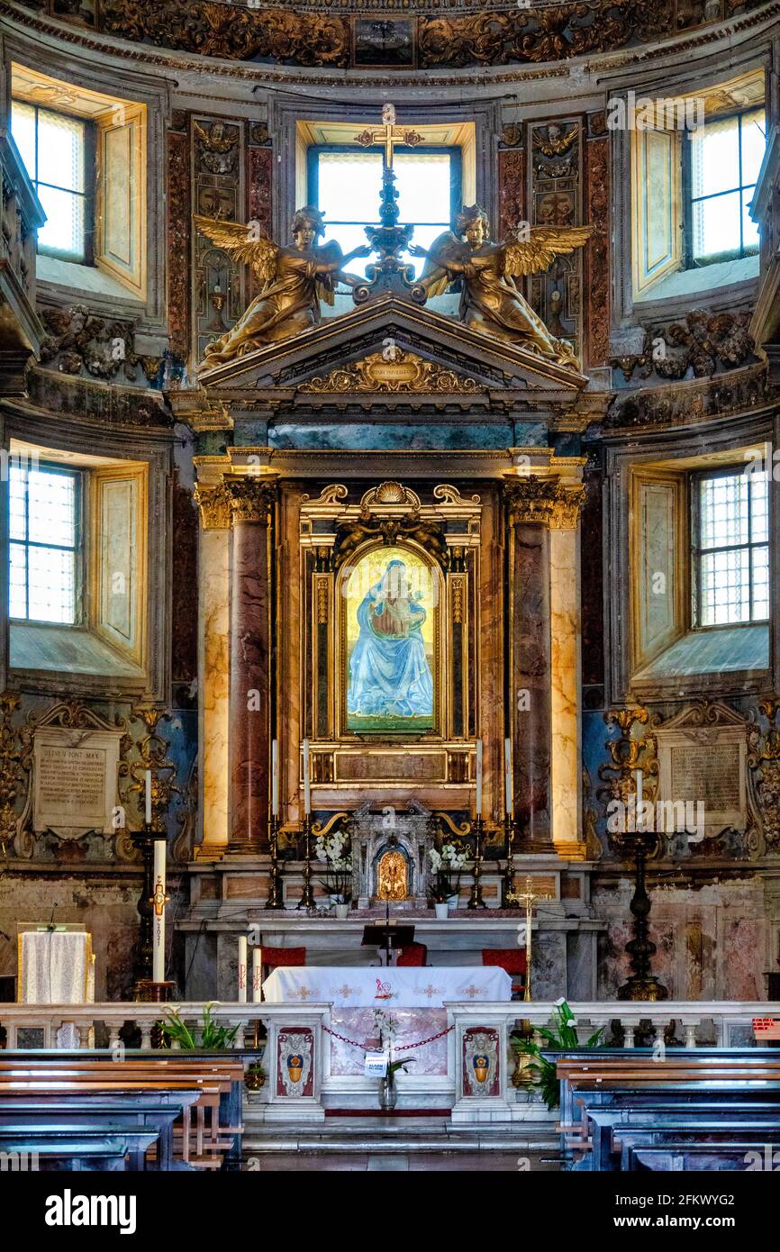 Intérieur de Santa Maria della Consolazione, Rome, Italie Banque D'Images