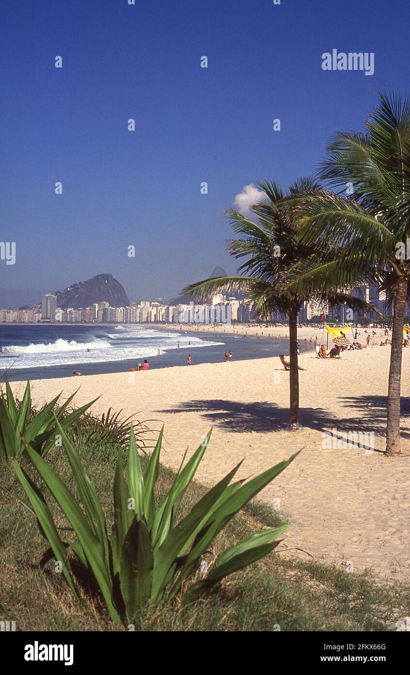 La plage de Copacabana, Rio de Janeiro, Brésil Banque D'Images