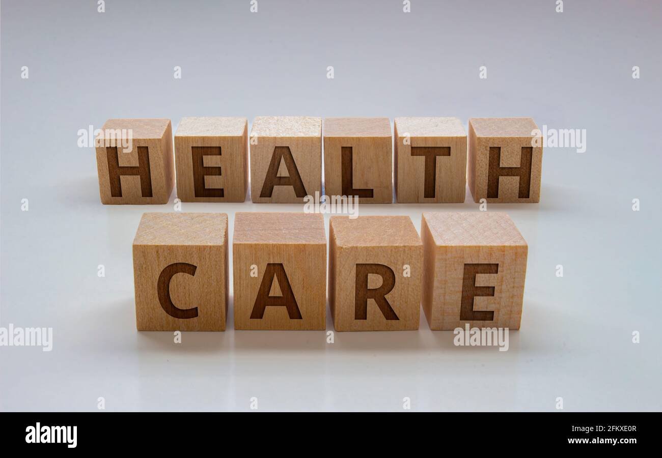 Blocs de bois avec le texte: 'Soins de santé' sur un fond clair Banque D'Images