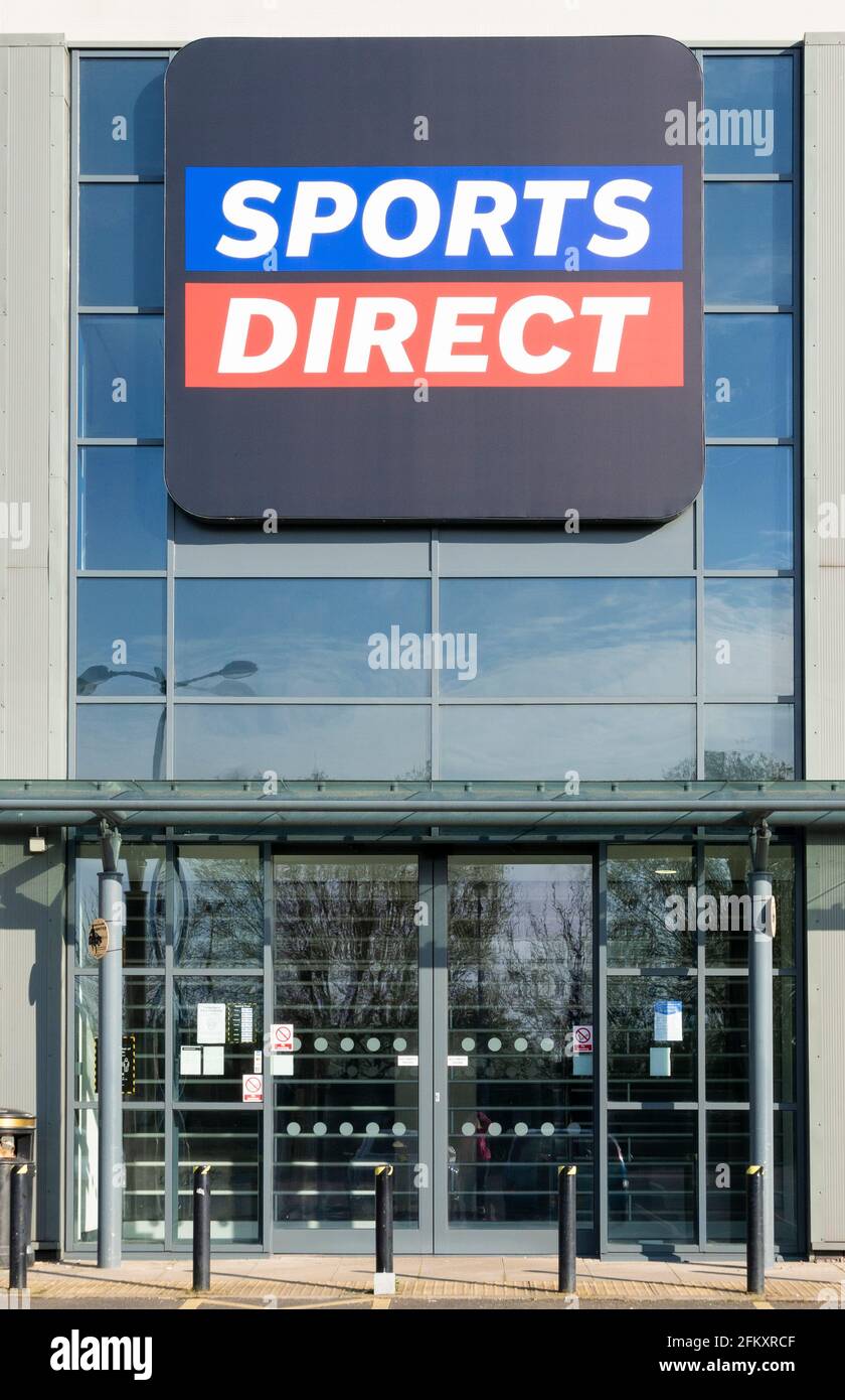 Sports Direct face au magasin Victoria Retail Park Netherfield Nottingham East Midlands Angleterre GB Royaume-Uni Europe Banque D'Images