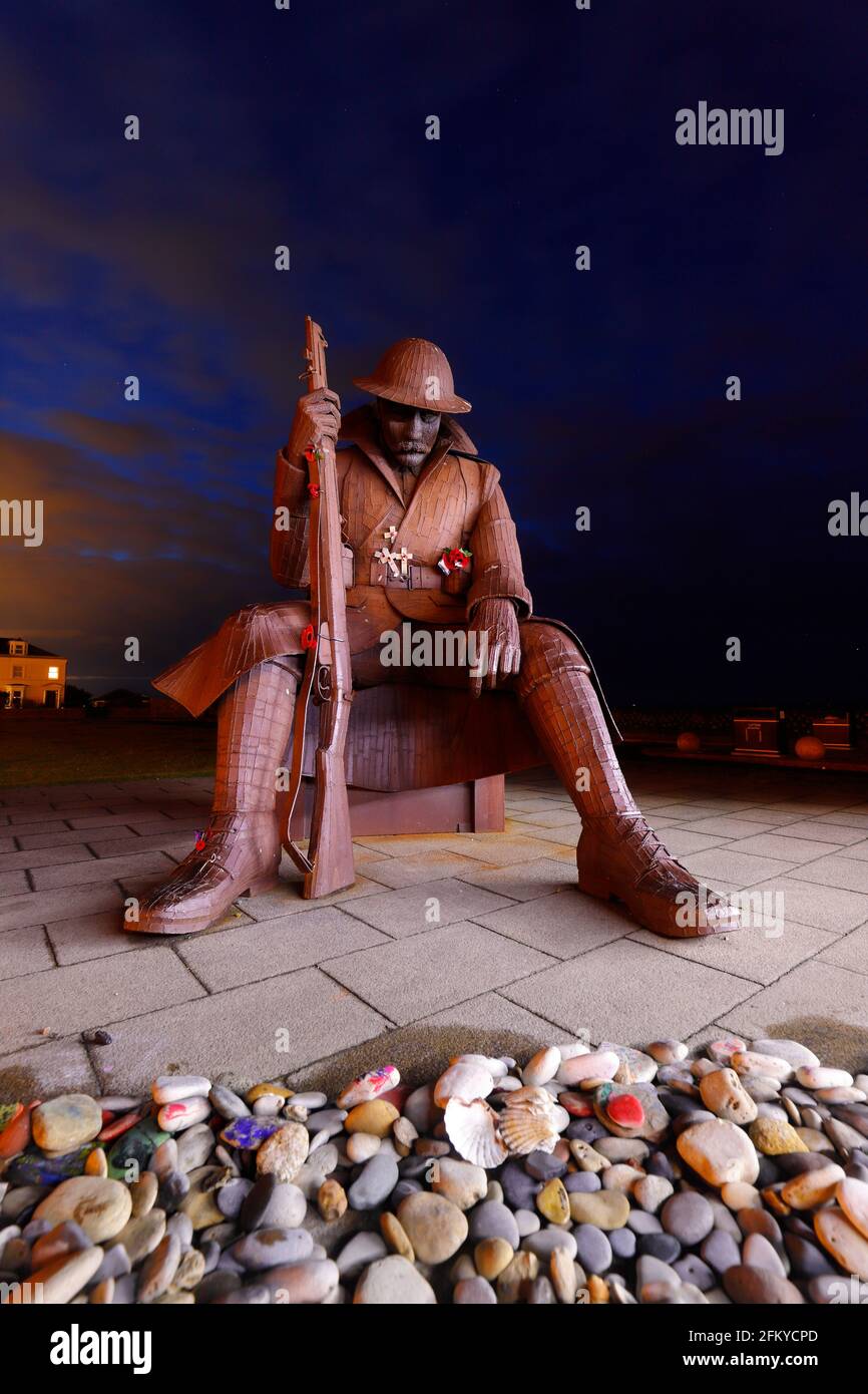 Statue de la première Guerre mondiale de Ray Lonsdale, intitulée « Eleven o One » et située à Seaham, comté de Durham Banque D'Images