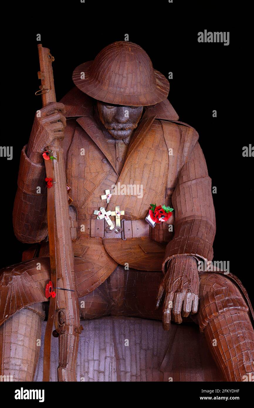 Statue de la première Guerre mondiale de Ray Lonsdale, intitulée « Eleven o One » et située à Seaham, comté de Durham Banque D'Images