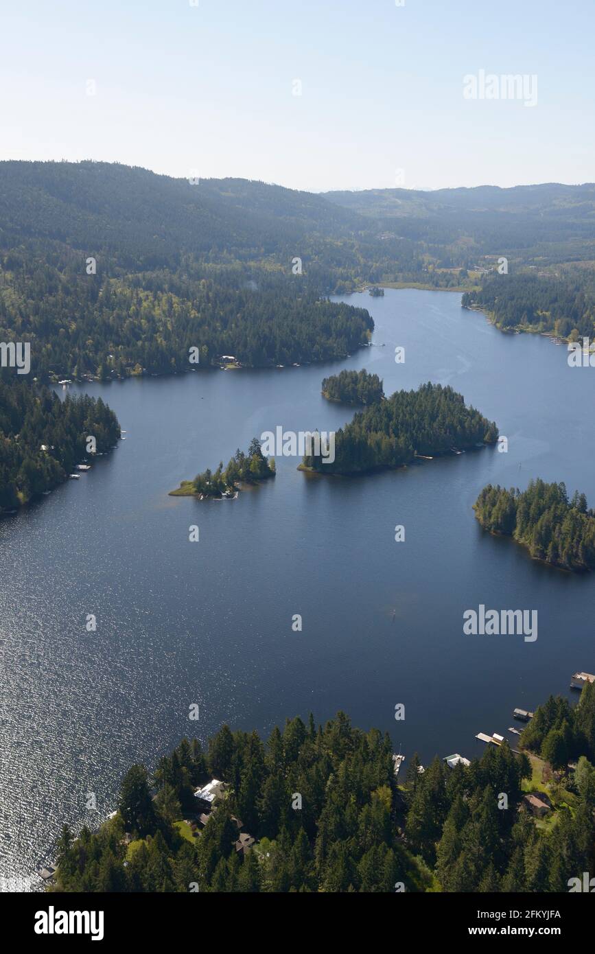 Photographie aérienne du lac Shawnigan, île de Vancouver, Colombie-Britannique, Canada. Banque D'Images