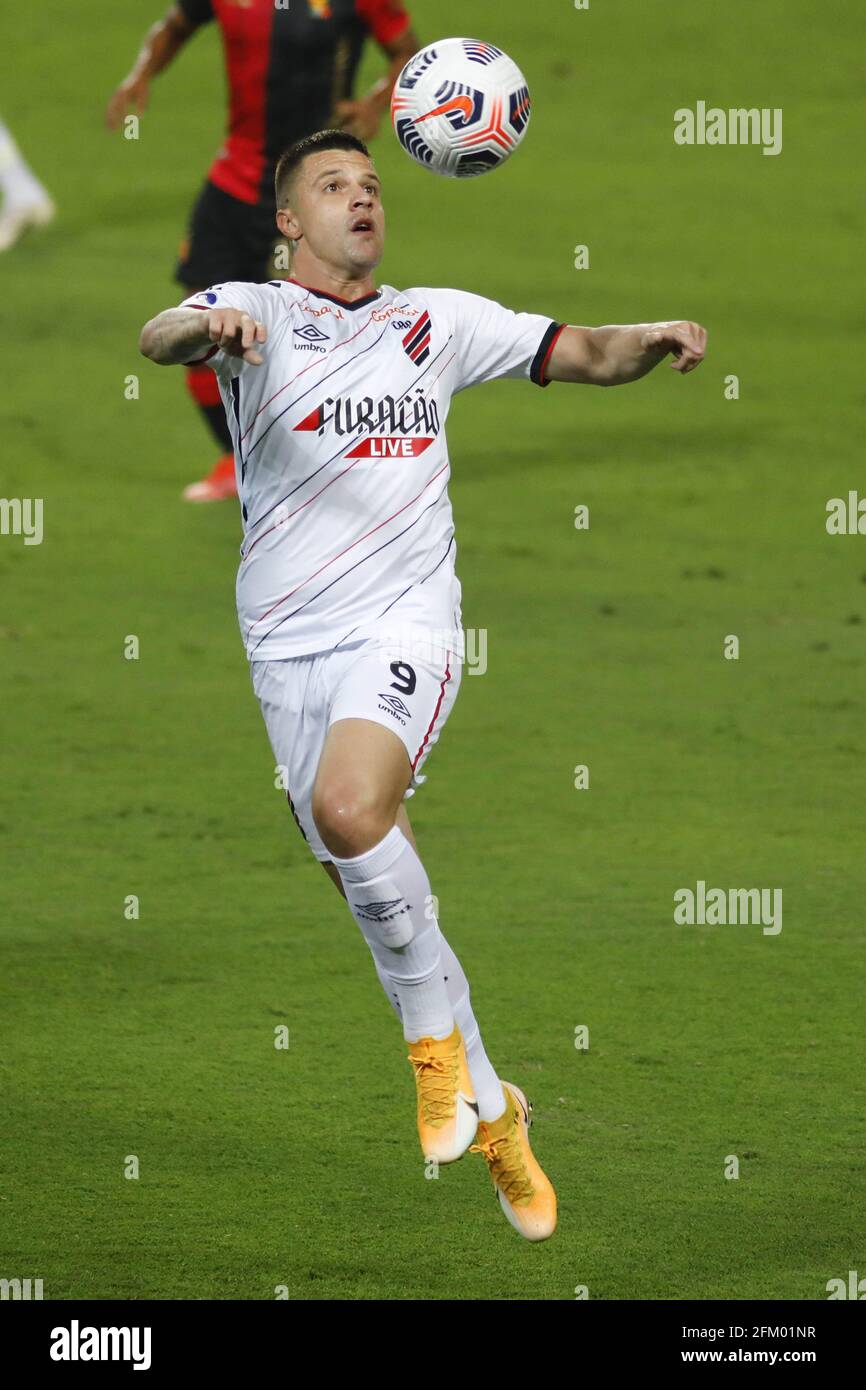 Lima, Pérou. 04e mai 2021. Renato Kayzer lors du match de football Copa Sul-Americana entre Melgar et Athletico Paranaense à l'Estadio Nacional del Peru à Lima, Pérou crédit: SPP Sport Press photo. /Alamy Live News Banque D'Images