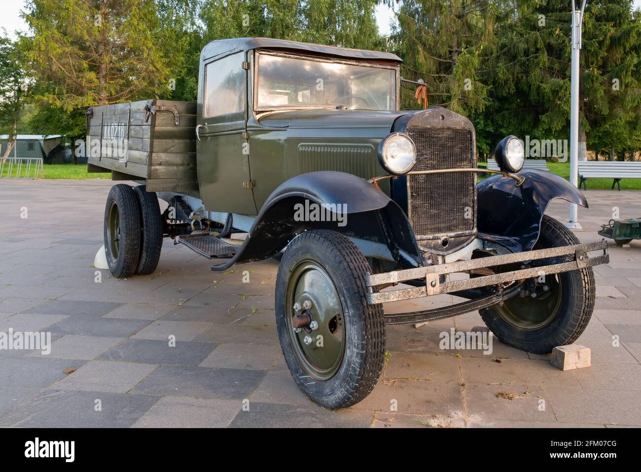 Village de Nelidovo, district de Volokolamsk, région de Moscou - 20 août 2020 : CAMION militaire DE L'URSS de gaz-MM basé sur le modèle AA de Ford. Russe soviétique vieux c Banque D'Images