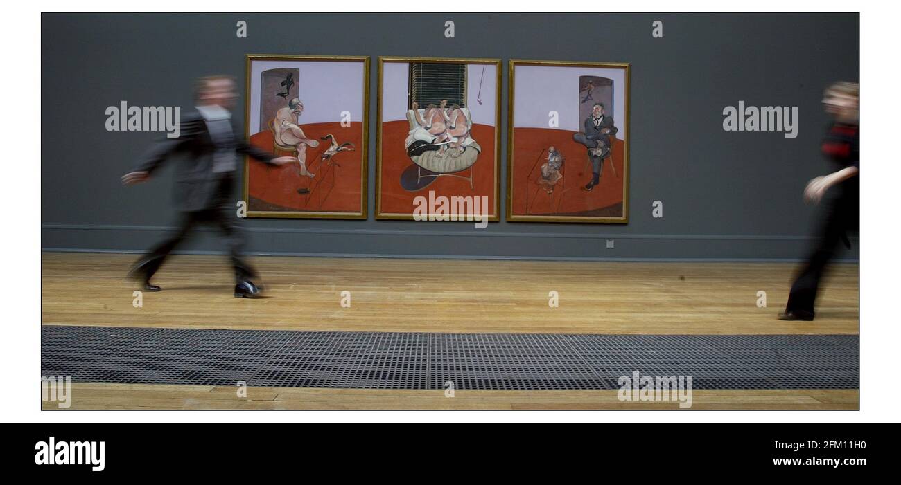 Une peinture majeure Francis Bacon de 1968 sera présentée dans une galerie publique britannique pour la première fois dans une nouvelle salle des expositions d'art britannique de Tate Britain. Deux figures couchée sur un lit avec des préposés 1968 a été généreusement prêté par le Musée d'art contemporain de Téhéran dont la collection est depuis les années 1970.pic David Sandison 17/6/2004 Banque D'Images