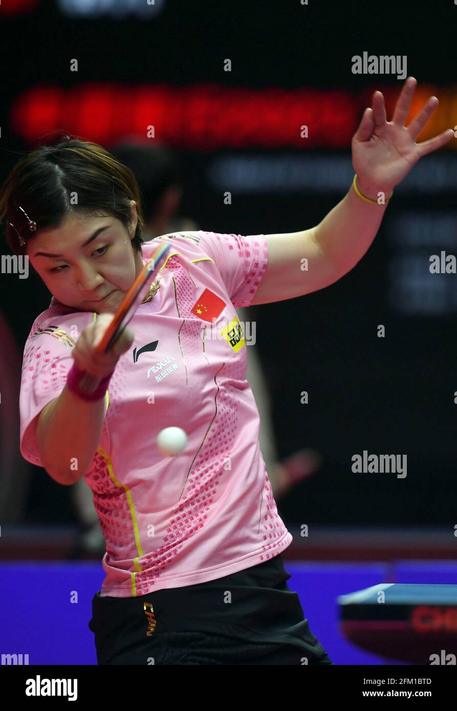 Xinxiang, province chinoise du Henan. 5 mai 2021. Chen Meng retourne le ballon lors de la quart-finale des femmes célibataires contre Liu Fei lors des essais de Grand smashes de WTT (World Table tennis) 2021 et de la simulation olympique à Xinxiang, dans la province de Henan, dans le centre de la Chine, le 5 mai 2021. Credit: Li Jianan/Xinhua/Alamy Live News Banque D'Images