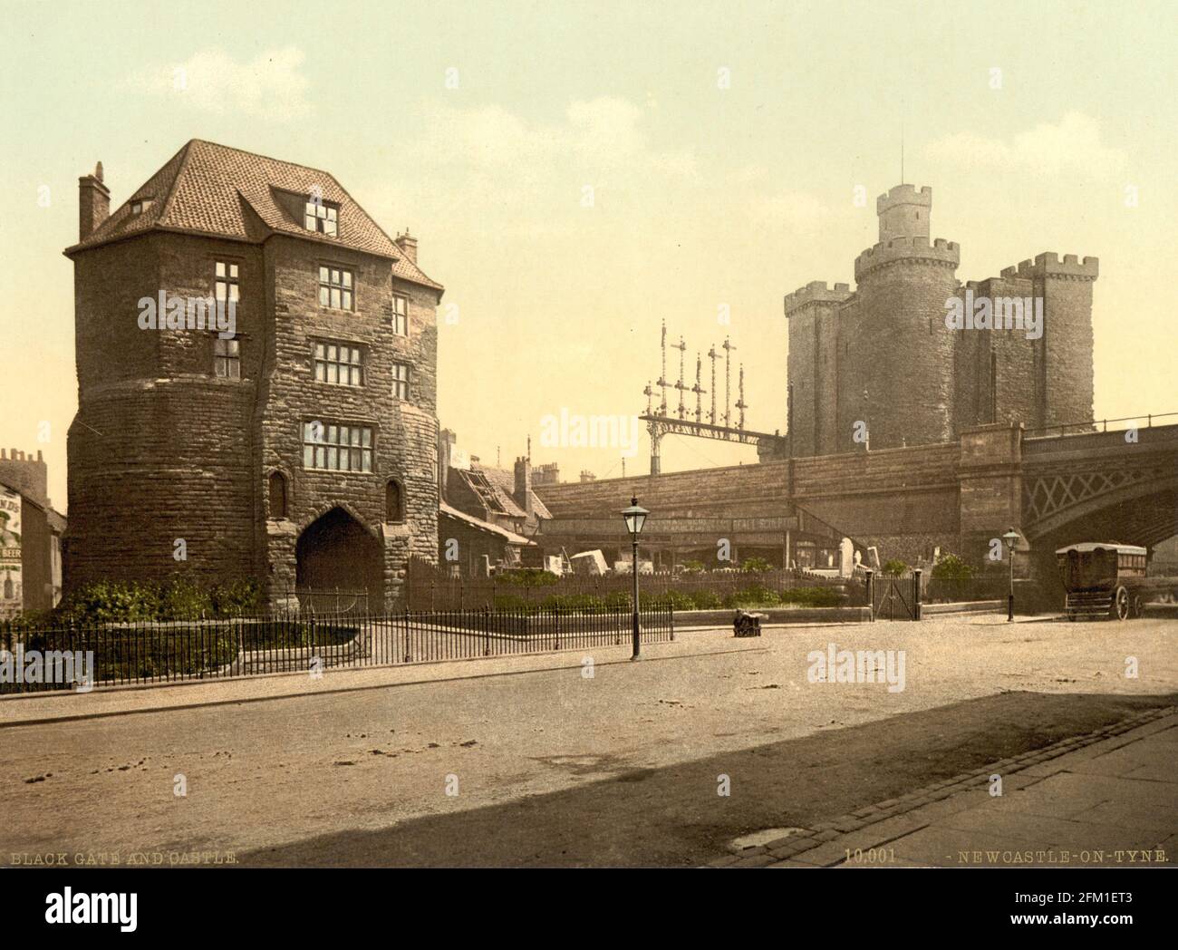 La porte noire et le donjon du château, Newcastle-upon-Tyne, vers 1890-1900 Banque D'Images