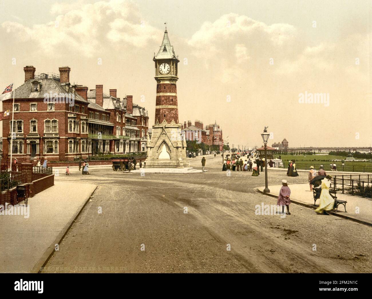 Tour de l'horloge de Skegness et North Parade, Lincolnshire vers 1890-1900 Banque D'Images