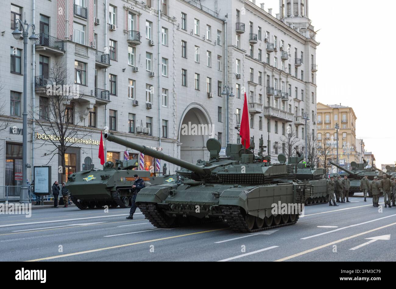 30 avril 2021 Moscou, Russie. Prometteur T-14 russe Armata main Tank sur la rue Tverskaya à Moscou. Banque D'Images
