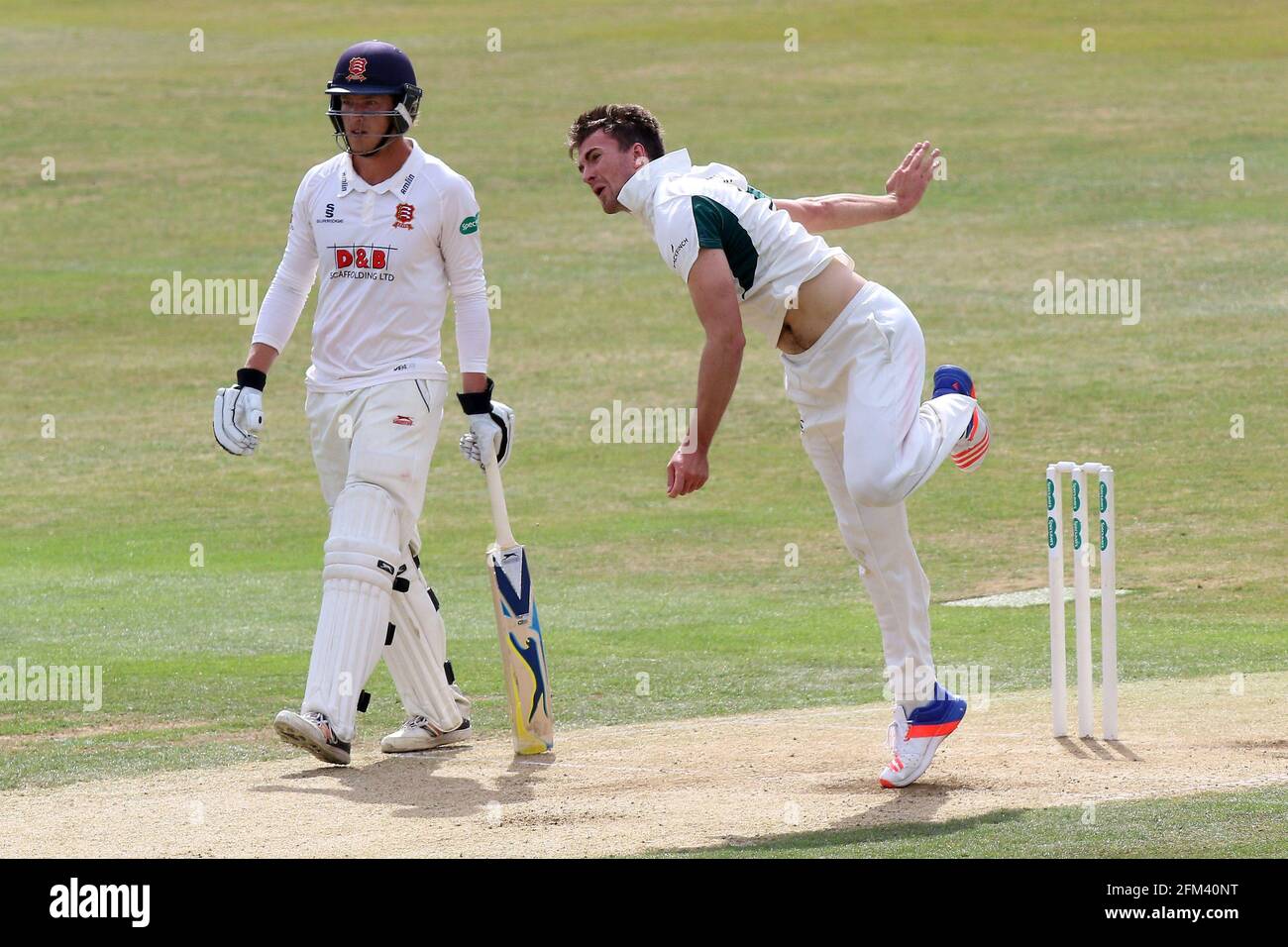 Jack Shantry en action de bowling pour Worcestershire pendant Essex CCC vs Worcestershire CCC, Specsavers County Championship Division 2 Cricket à l'ESS Banque D'Images