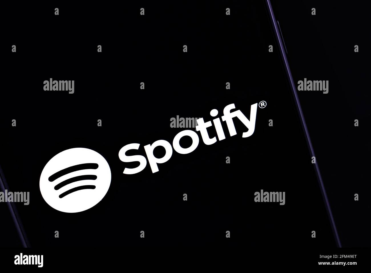 Photo éditoriale sur le thème Spotify. Photo d'illustration pour l'actualité de Spotify - un fournisseur de services de diffusion audio et multimédia Banque D'Images