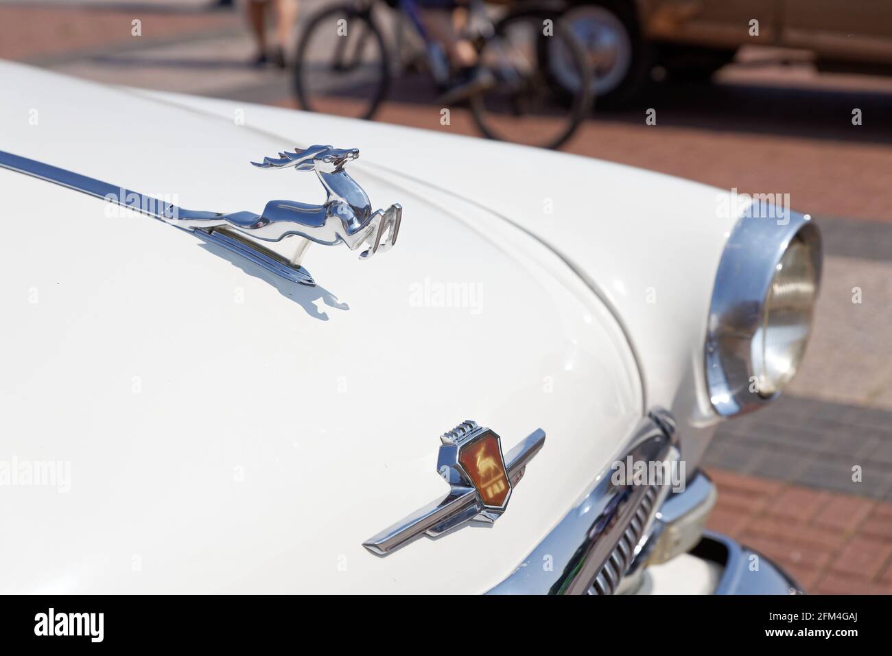 Ulyanovsk, Russie - 27 juillet 2019 : fragment de voiture rétro d'époque Volga GAZ-21 au festival auto 'Retrospective 2019' - un salon de l'auto avec entra gratuit Banque D'Images