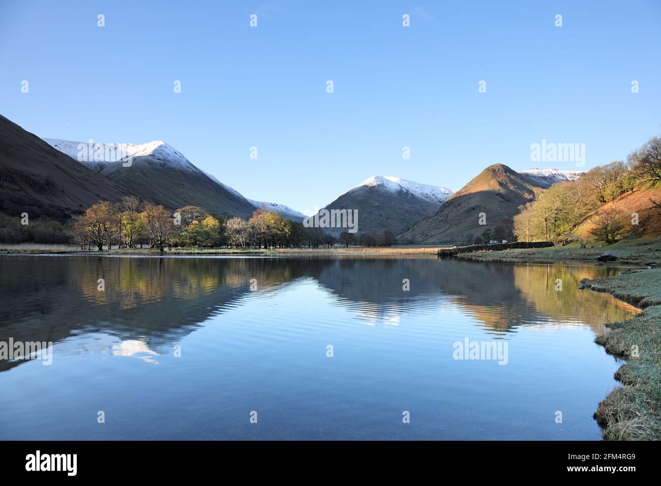 Caudale Moor, Middle Dodd et High Hartsop Dodd vus de Brothers Water, Lake District, Cumbria, Royaume-Uni Banque D'Images