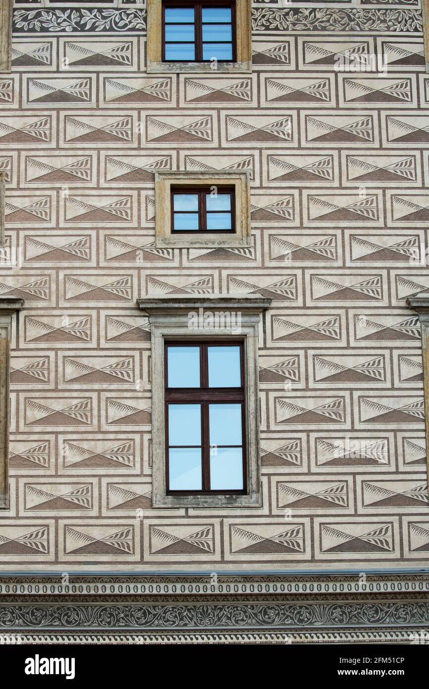 Détail des murs de sgraffito dans la galerie Narodni dans le palais Schwarzenberg à hradcanske namesti,Prague, République Tchèque Banque D'Images