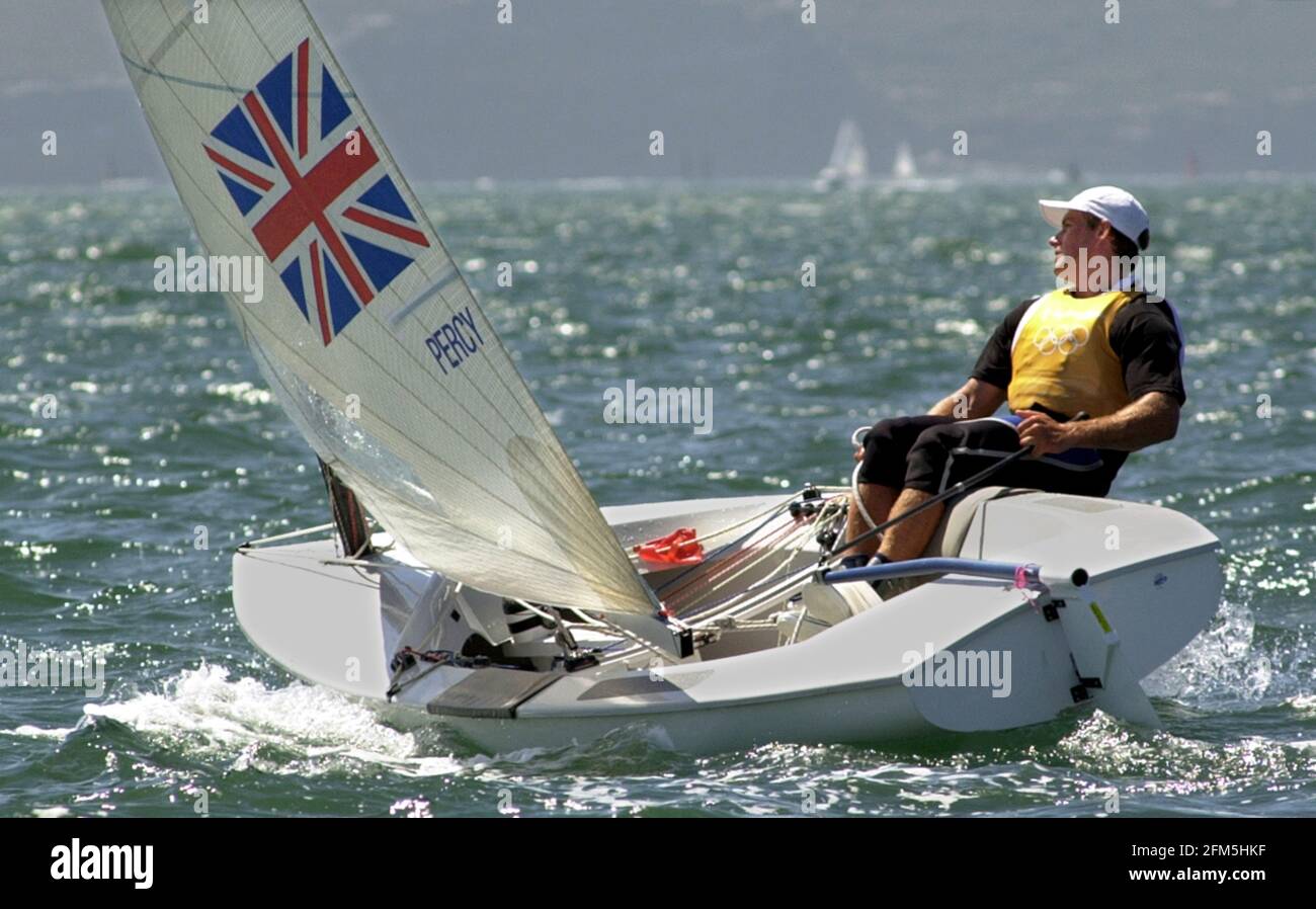 Jeux olympiques de Sydney 2000 SEPTEMBRE 2000. HOMMES FINN CLASSE BRITON IAIN PERCY MÉDAILLE D'OR. Banque D'Images