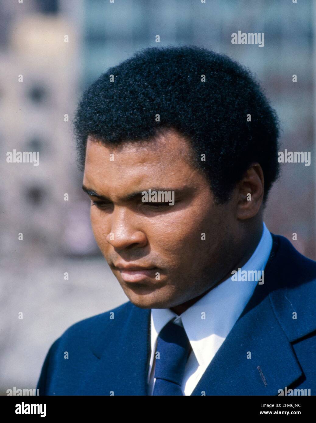 Mohamed Ali. Portrait du boxeur lourd Muhammad Ali ( b. Cassius Marcellus Clay Jr., 1942-2016) en 1966. Photo de Bernard Gotfryd Banque D'Images