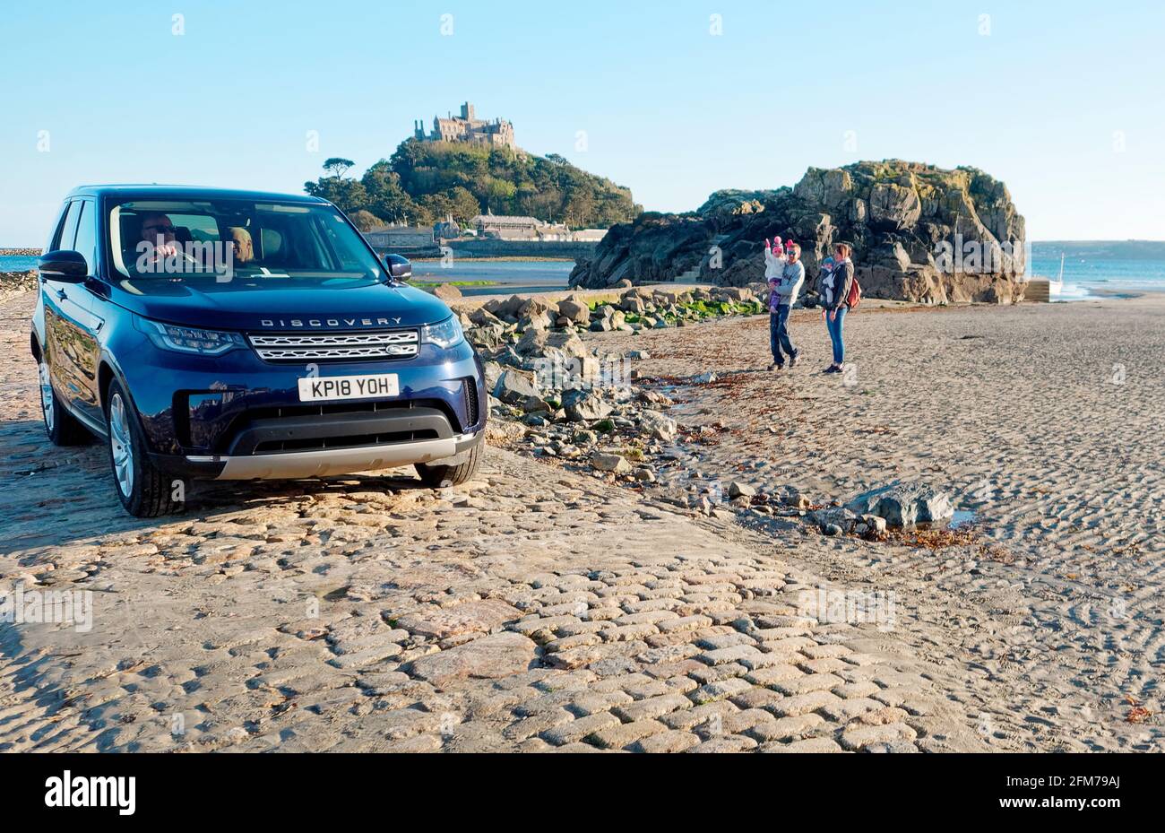 House of Dragon Prince Demon Targaryen est à votre service Le set dans un Range Rover Banque D'Images