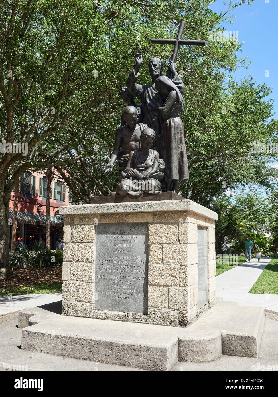 Statue commémorant les camps du Père Pedro, chef spirituel de la colonie Minorque qui a fondé St Augustine Floride, États-Unis. Banque D'Images