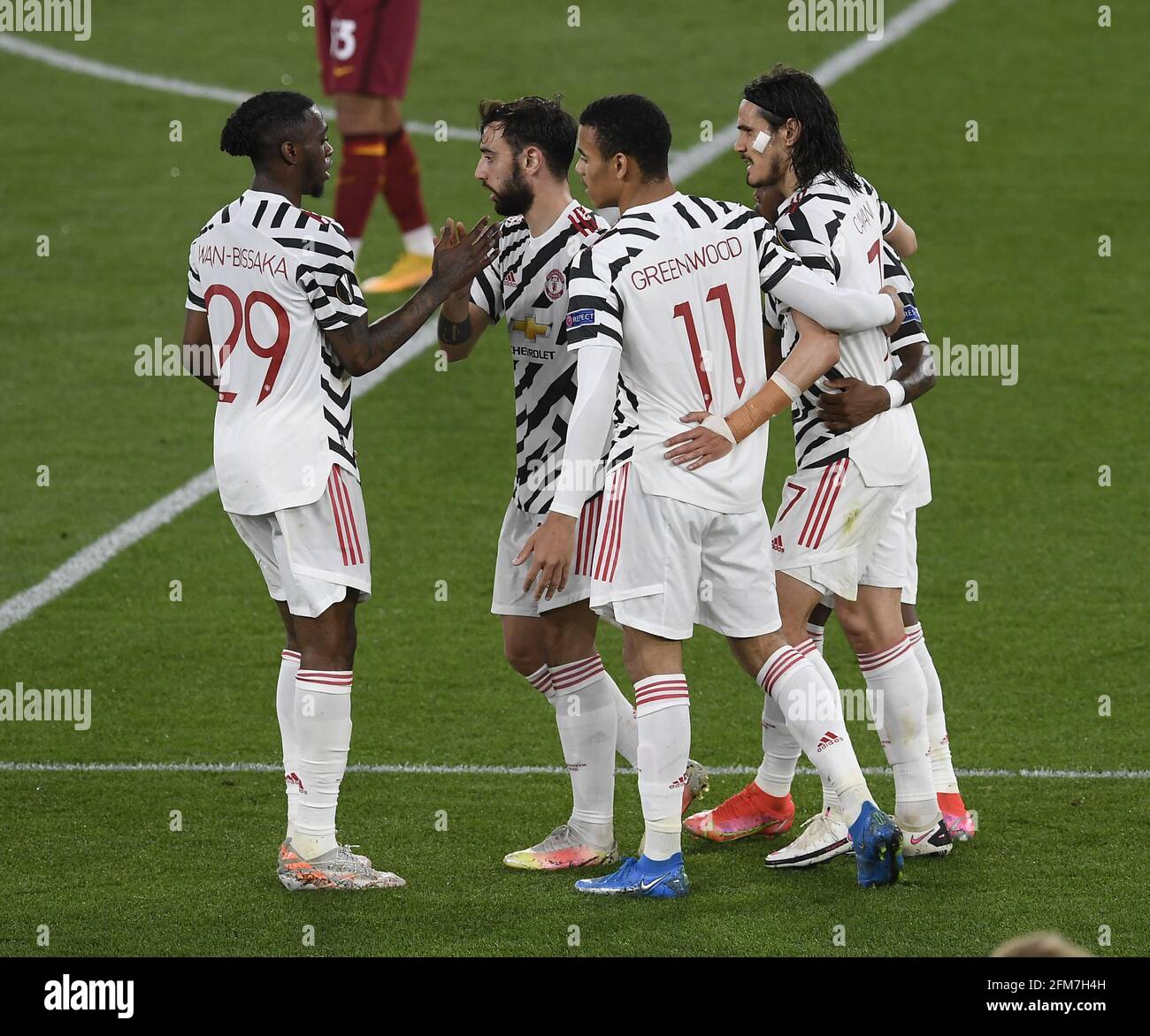 Rome, Italie. 6 mai 2021. L'Edinson Cavani (1er R) de Manchester United célèbre son but lors du match de football de deuxième jambe semi-fin de l'UEFA Europa League entre Roma et Manchester United à Rome, en Italie, le 6 mai 2021. Credit: Augusto Casasoli/Xinhua/Alamy Live News Banque D'Images