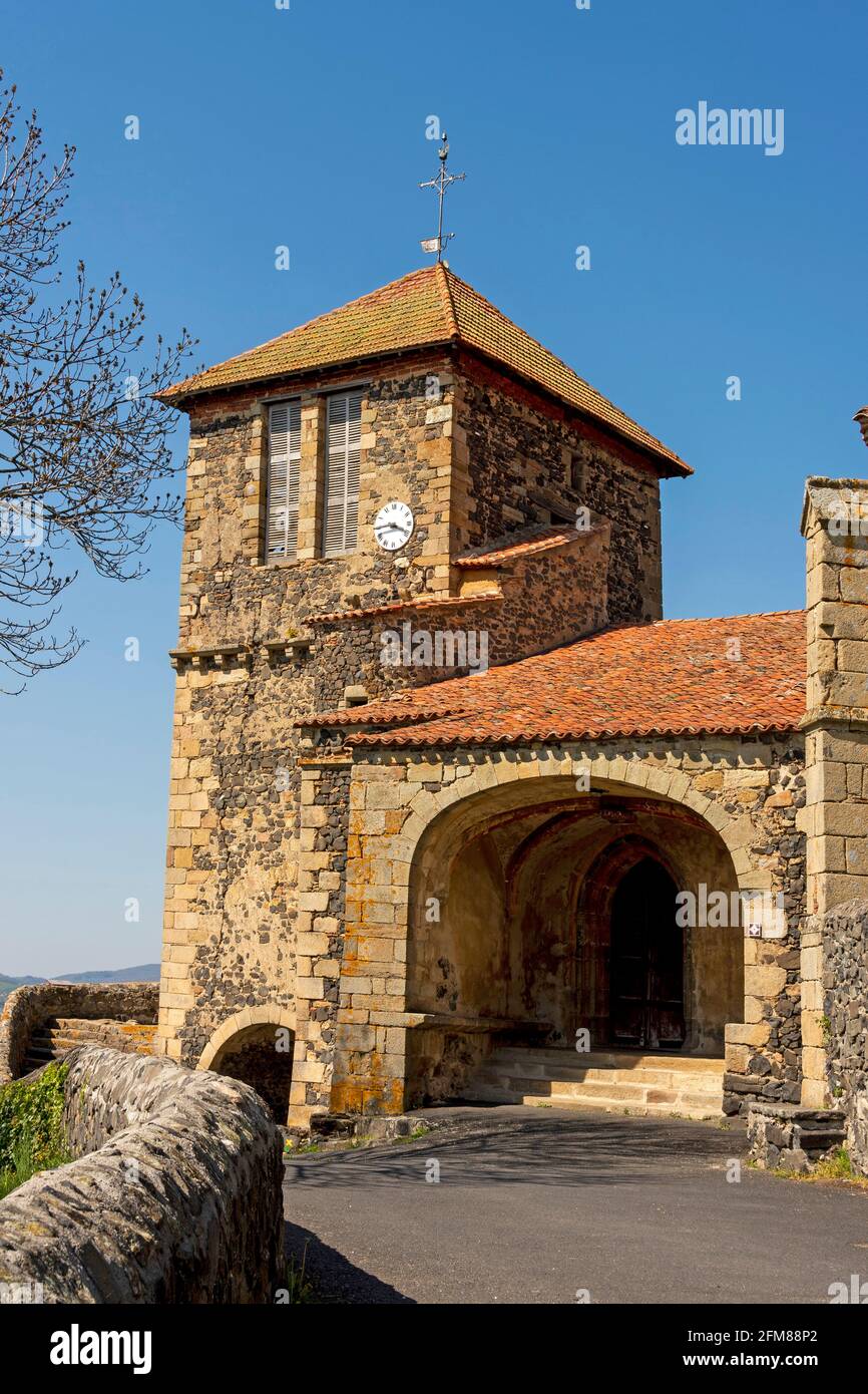 Église Saint Maurice, village d'Usson, département du Puy de Dôme, Auvergne-Rhône-Alpes , France Banque D'Images